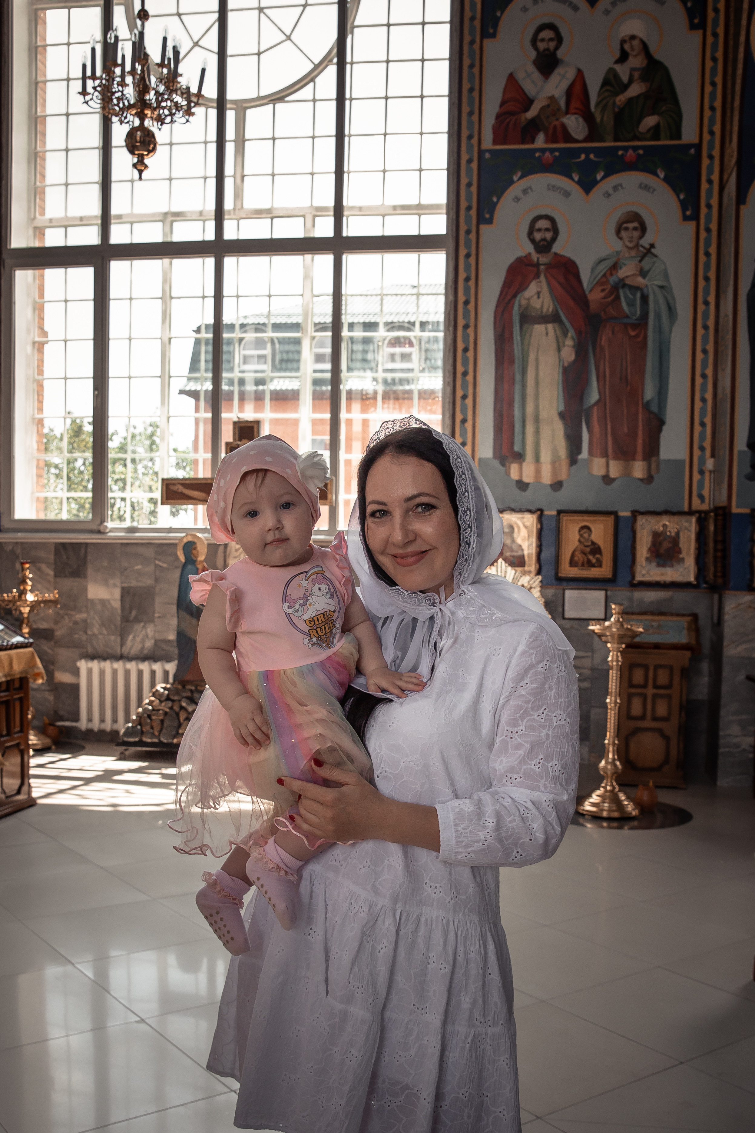 Фотосъёмка таинства крещения Крымск. Фотограф Любава Колесник. Выпускные альбомы в Крымском районе