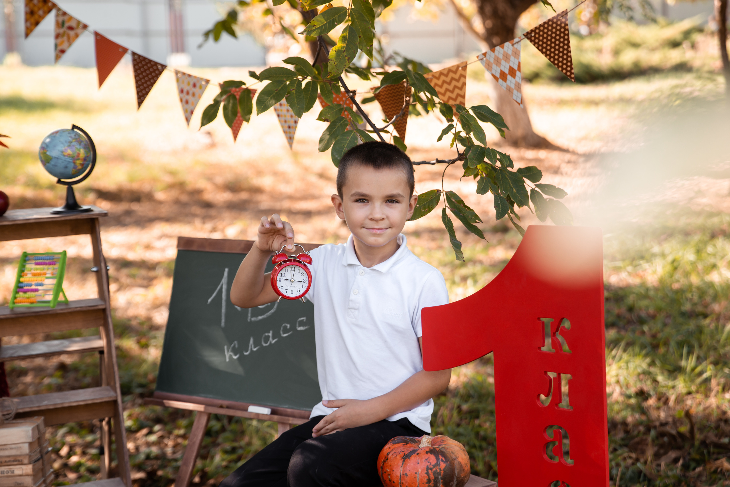 Фотосессия в начальной школе Крымск. Фотограф Любава Колесник. Выпускные альбомы в Крымском районе