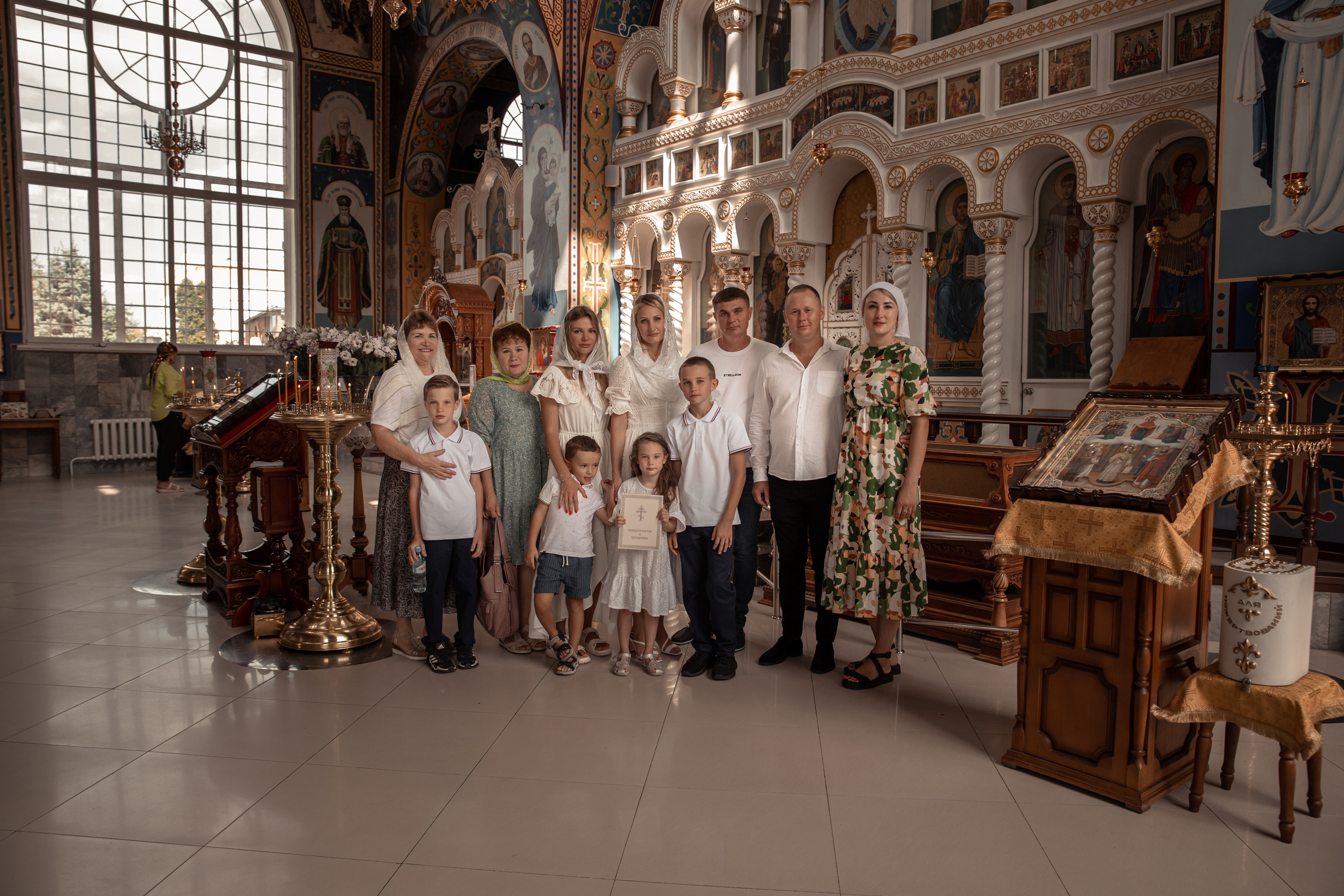 Фотосъёмка таинства крещения Крымск. Фотограф Любава Колесник. Выпускные альбомы в Крымском районе