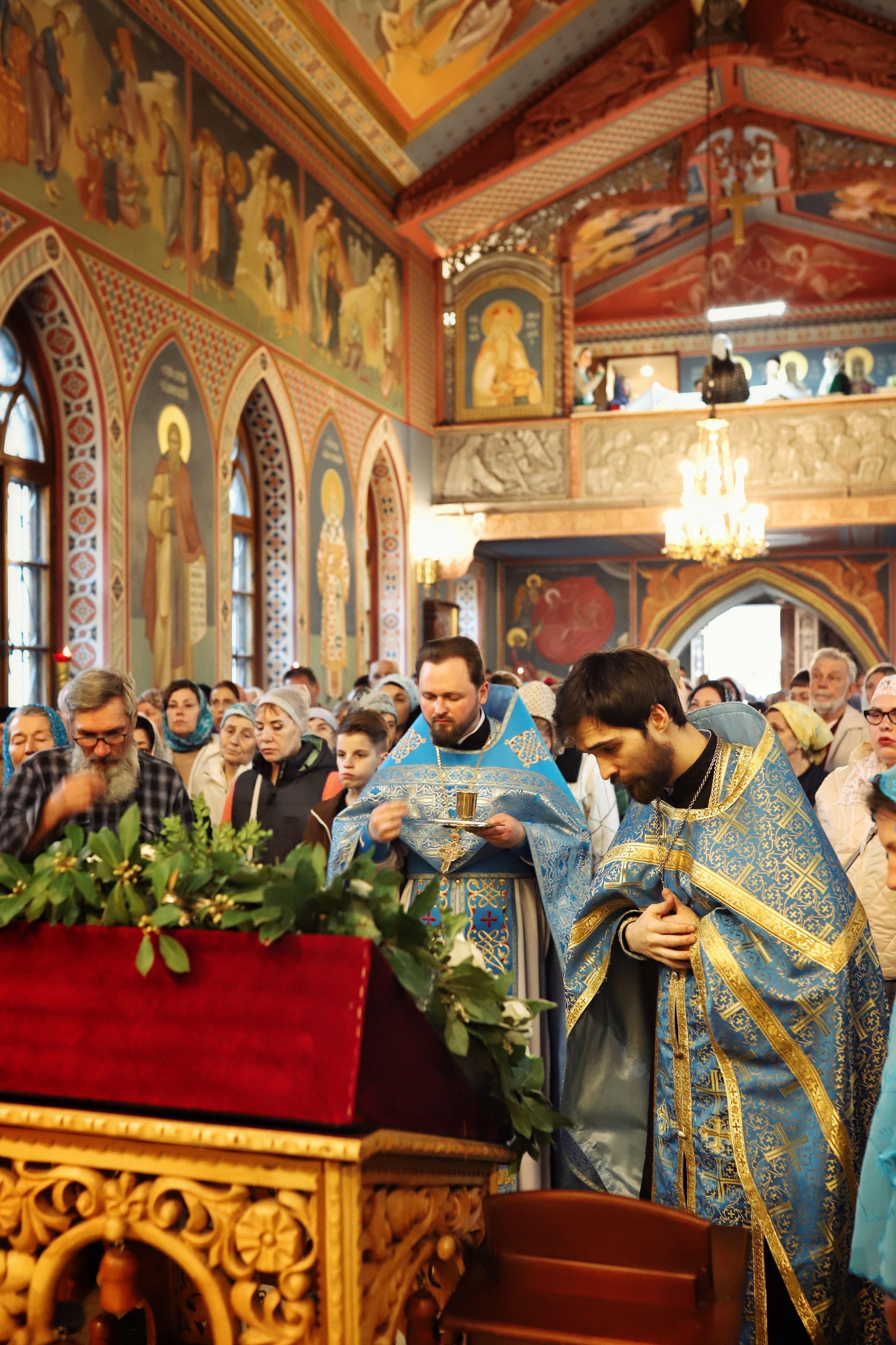 Съемка Литургии. Фотограф и видеограф в Санкт-Петербурге
