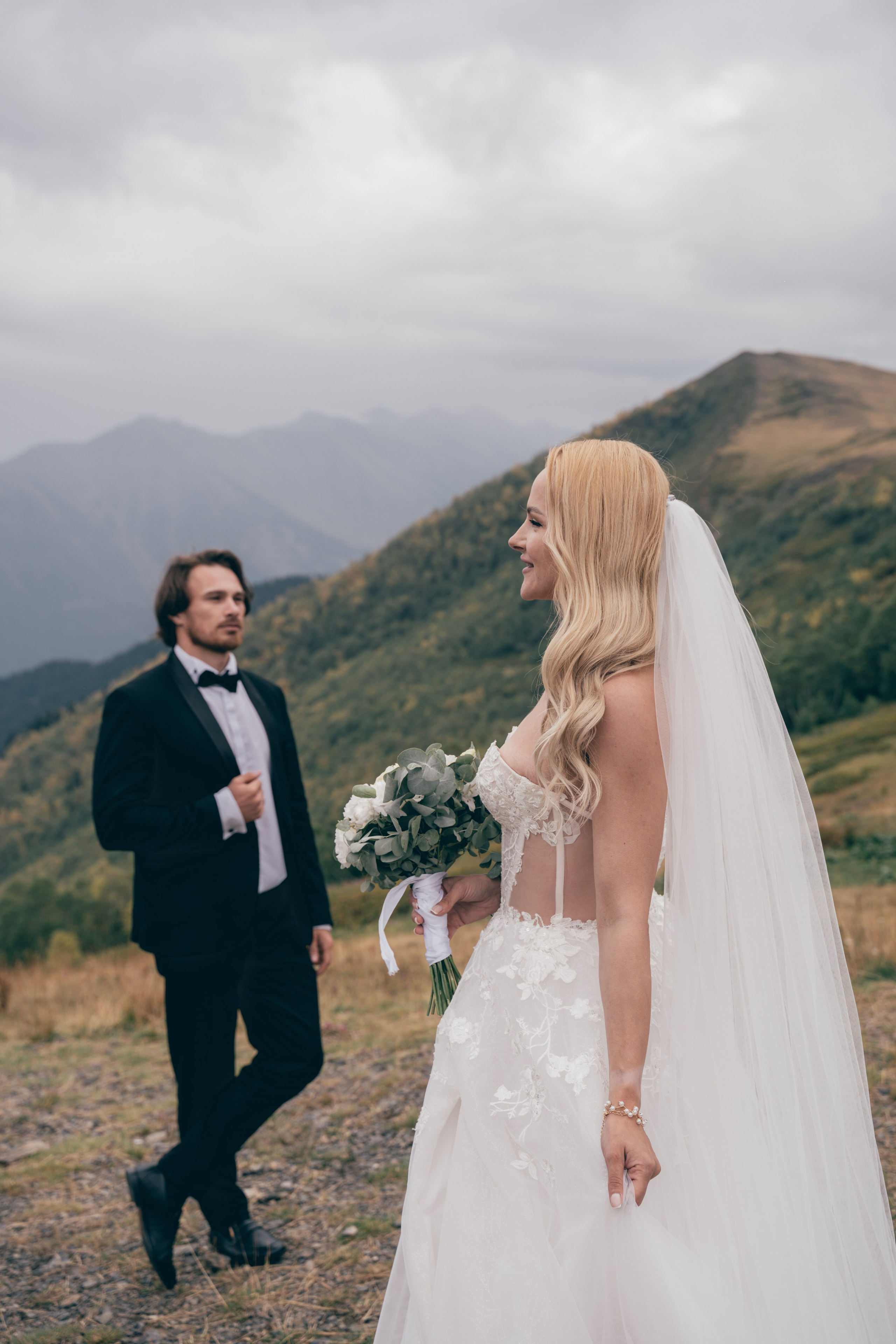 Индивидуальная фотосессия в горах Фотограф КМВ Пятигорск, Железноводск, Ессентуки, Кисловодск Архыз Домбай Горы. Фотограф КМВ|ГОРЫ Пятигорск Железноводск Ессентуки Кисловодск Домбай Архыз Эльбрус