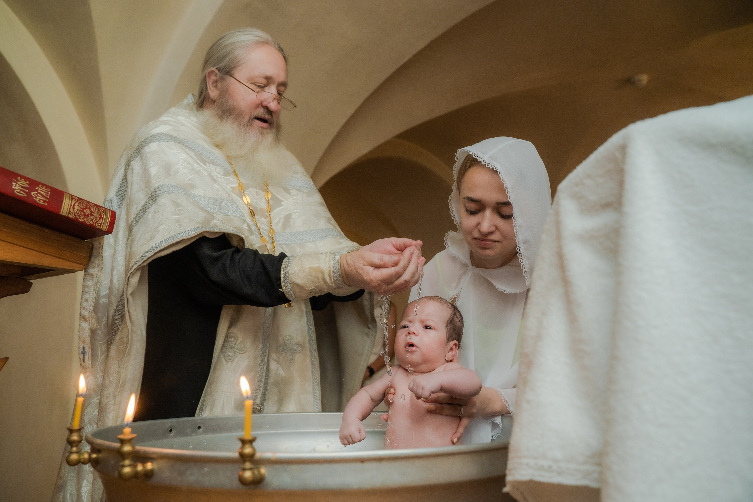Фотосъемка крещения в Москве — сохранить таинство и создать фотокнигу