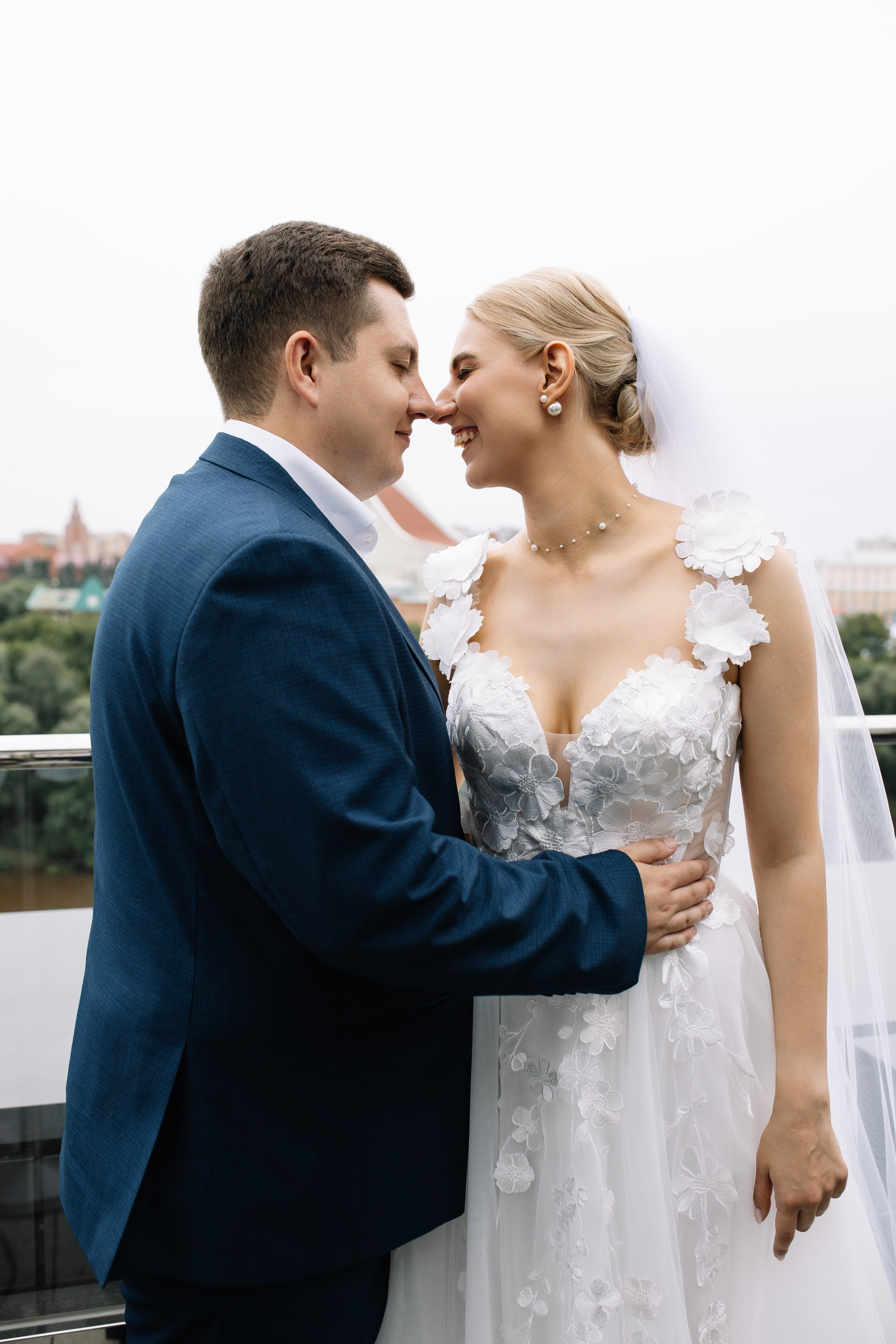 Свадьба Алёна. Свадебный фотограф и видеограф в Омске — Виталий и Алёна Орлянд