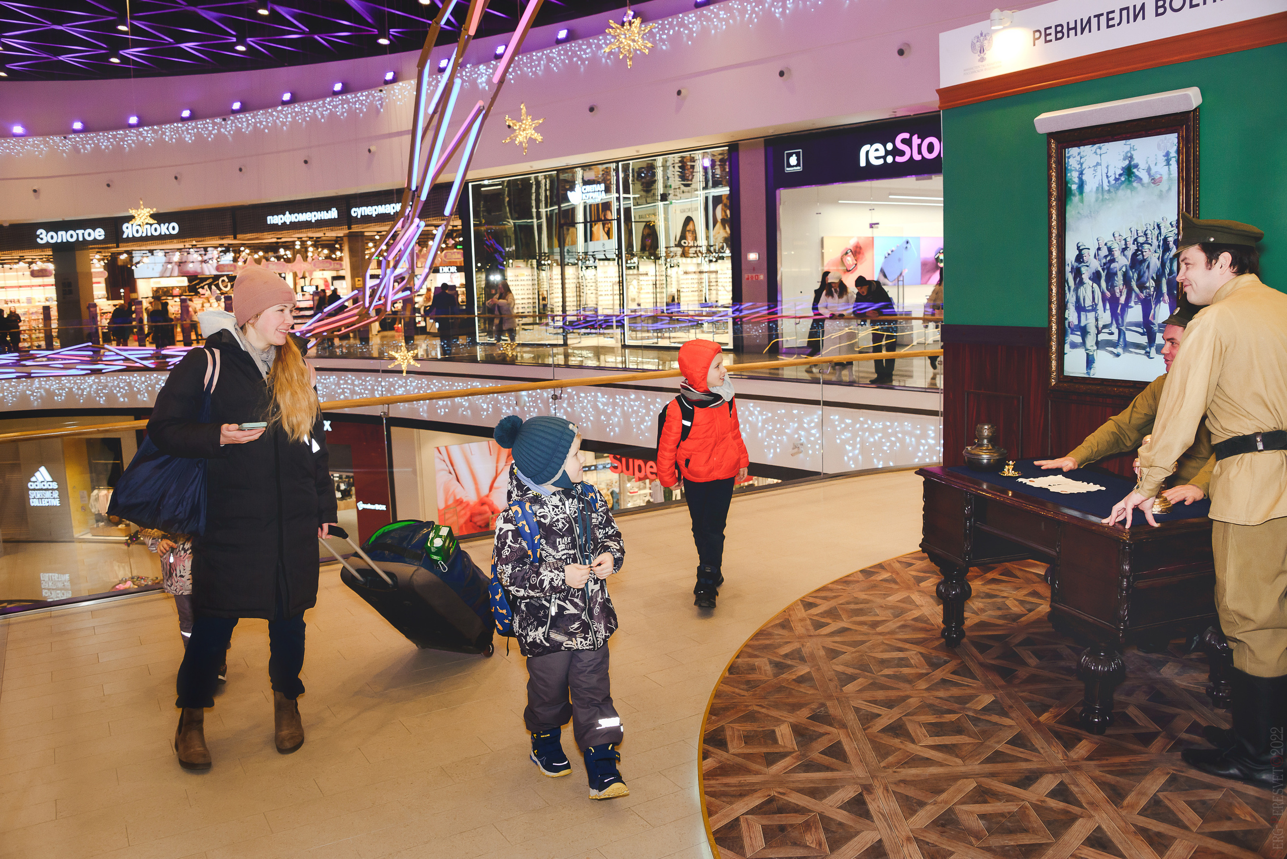 Выставки, стенды, фотозоны. Ваш фотограф на праздник в Москве, Раменском, Жуковском, Люберцах