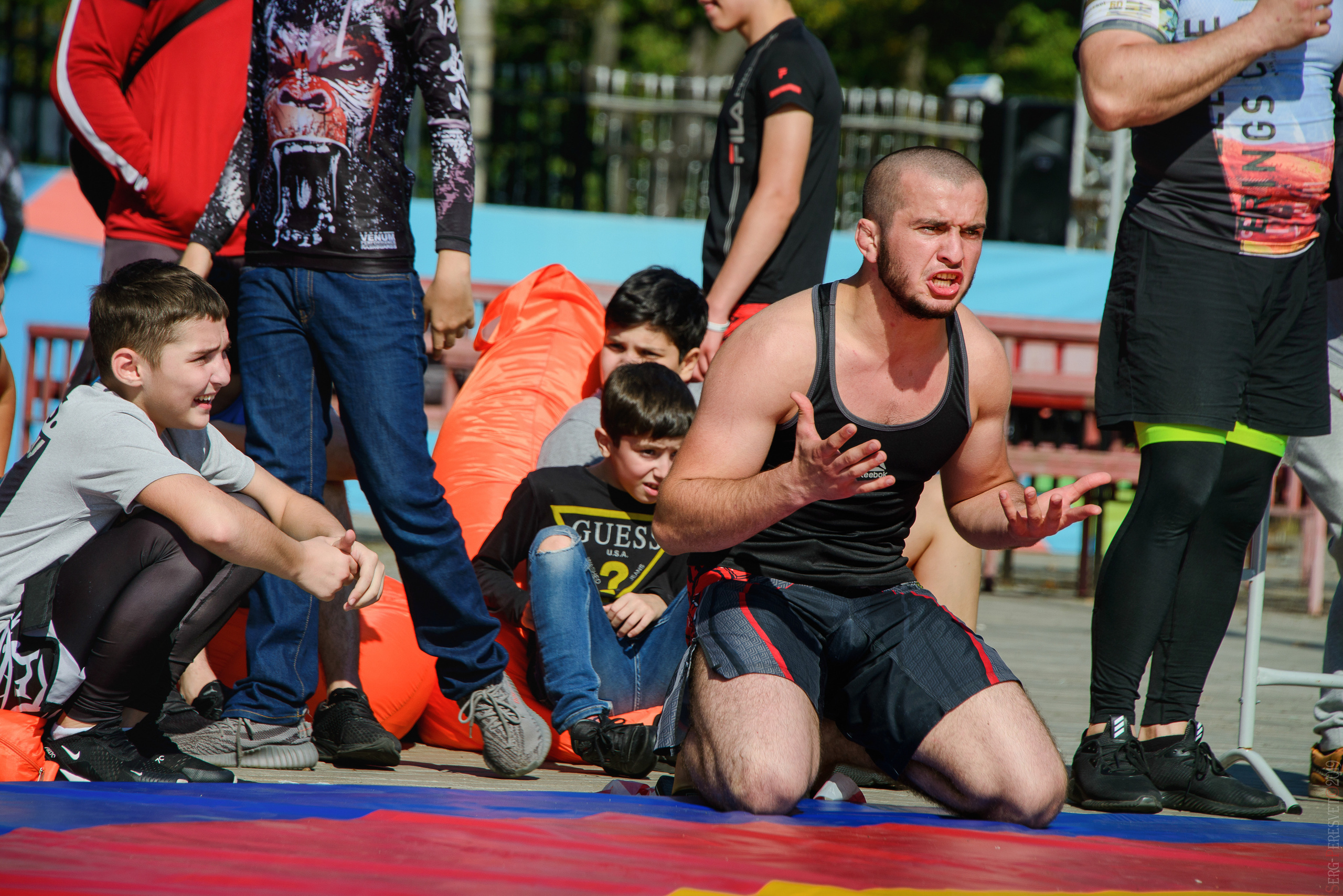 Спорт — Рукопашный бой, борьба, карате, кудо, айкидо, капоэйра, дзюдо, бокс. Ваш фотограф на праздник в Москве, Раменском, Жуковском, Люберцах