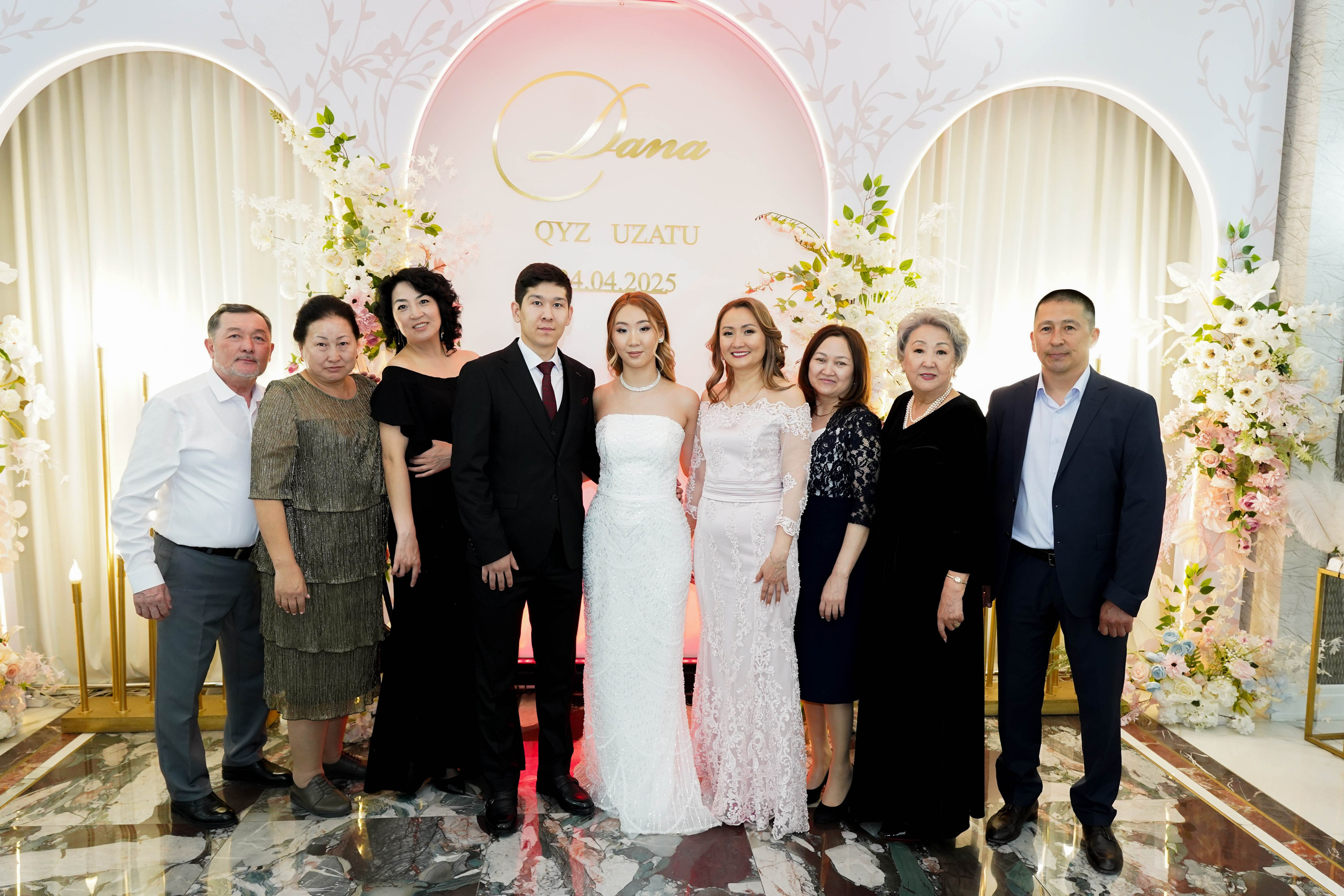 Dana uzatu. Фотограф Ернар Ержанов