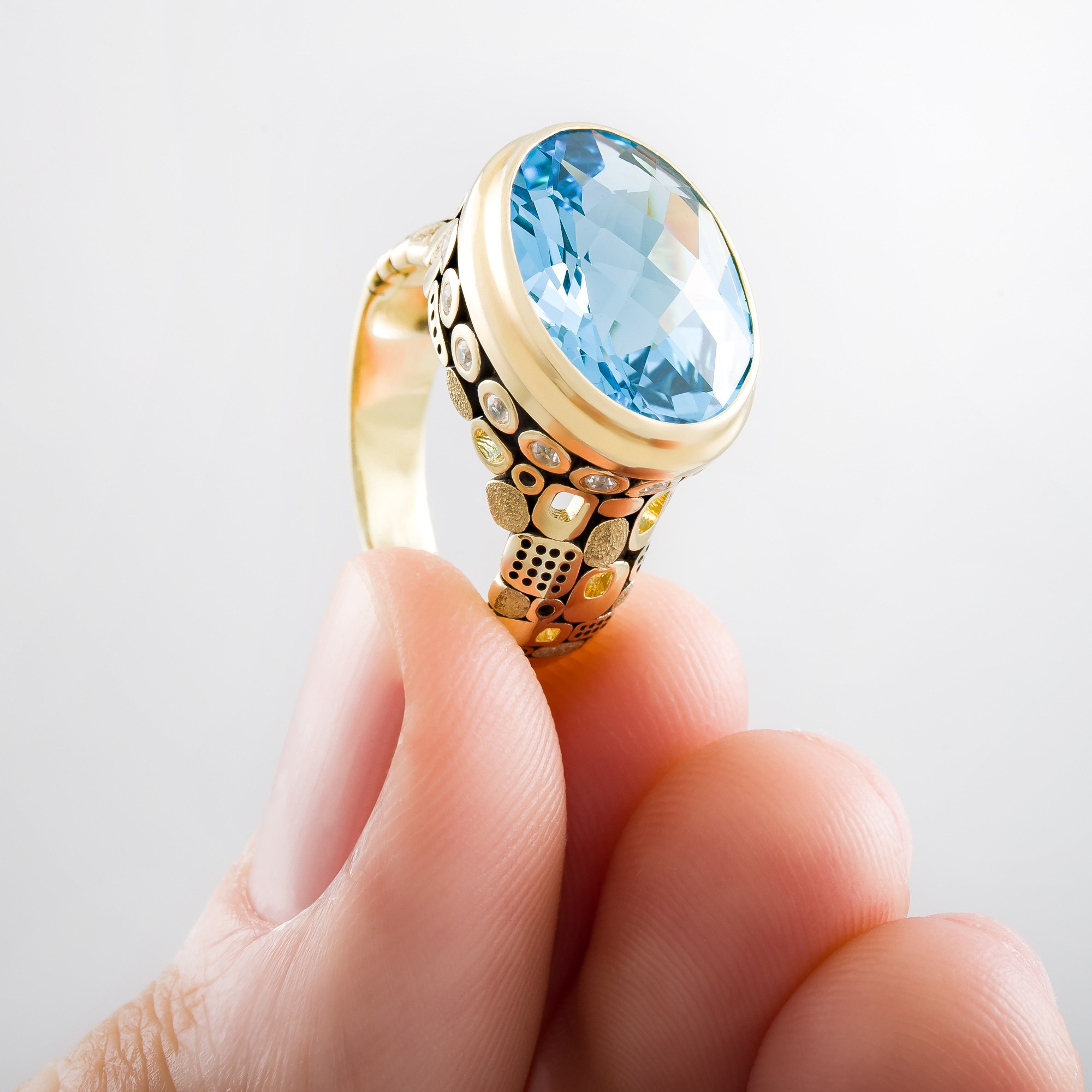 IRStudio: фотосъемка ювелирных изделий. Рекламный и предметный фотограф Марченков Антон