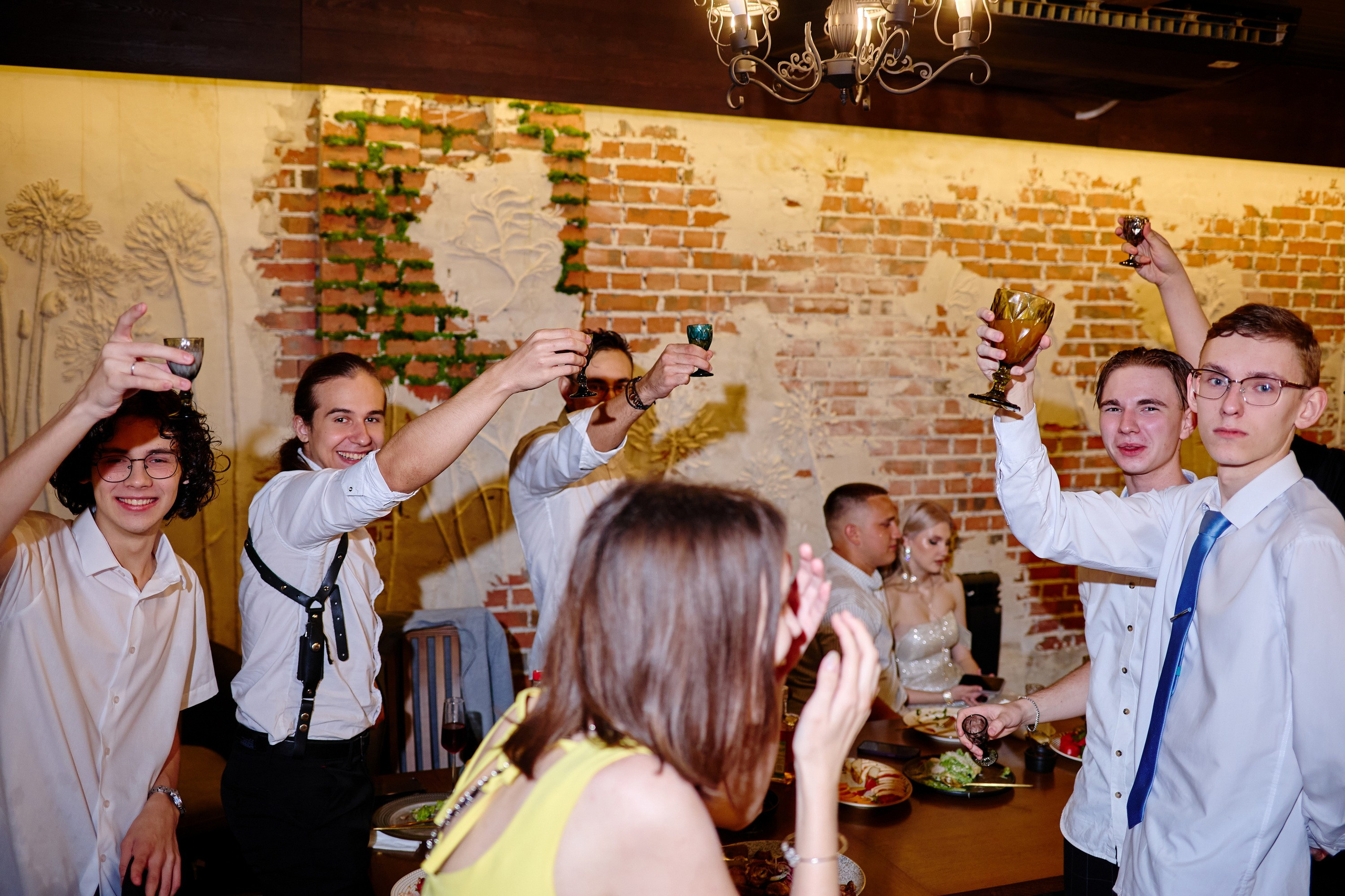 Выпускной 35 Сош. Фотограф Выпускные альбомы Таганрог Сергей Коробченко