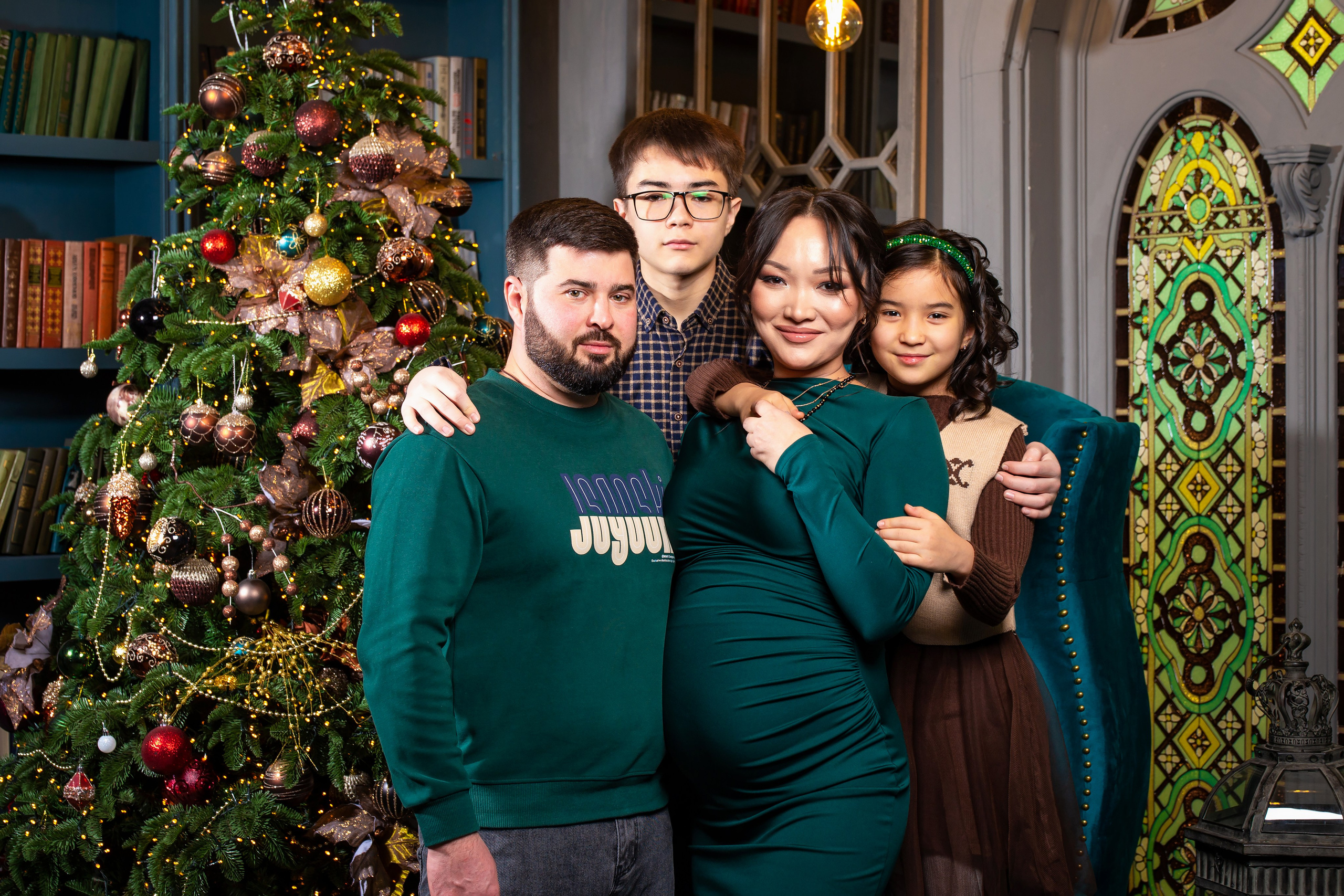 Новогодняя семейная съемка. Коммерческий и репортажный фотограф в Алматы — Jora Abramov