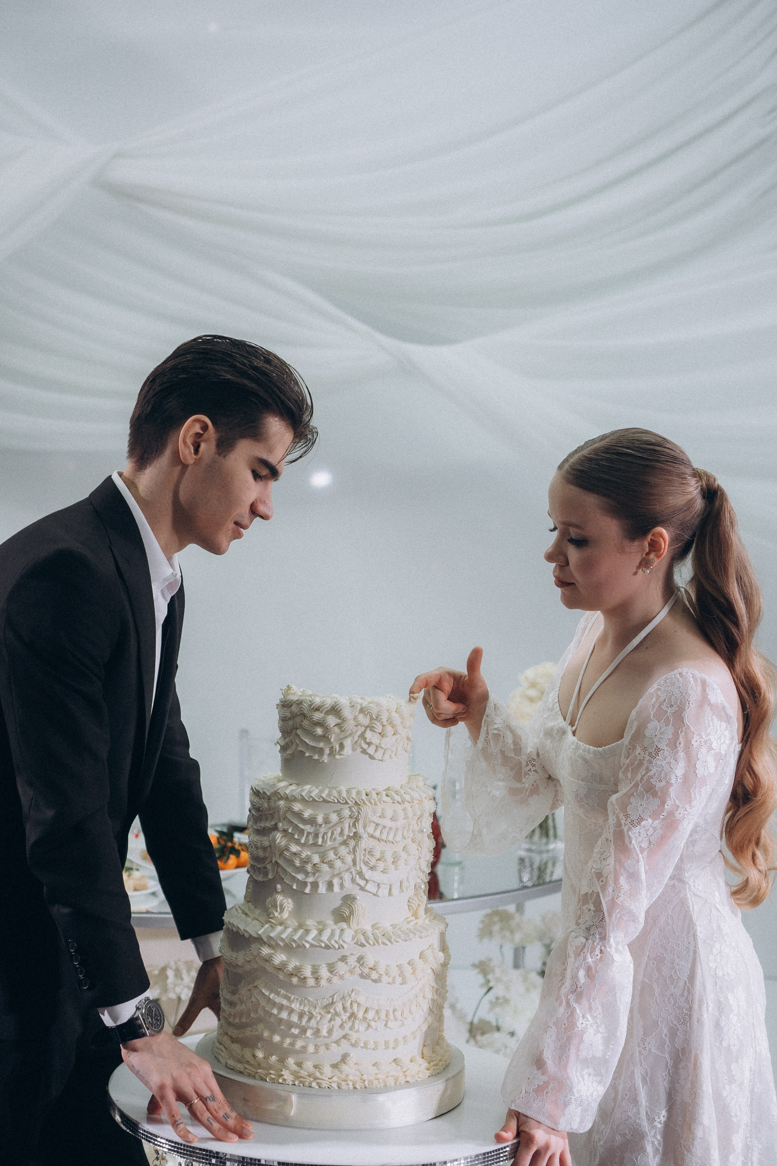 СВАДЕБНЫЙ ТОРТ. ФОТОСЕСИИЯ БАНКЕТА (СНЯТО В СИБИРЕ В НИЖНЕВАРТОВСКЕ). Профессиональный фотограф, Санкт-Петербург — Виктория Богомолова