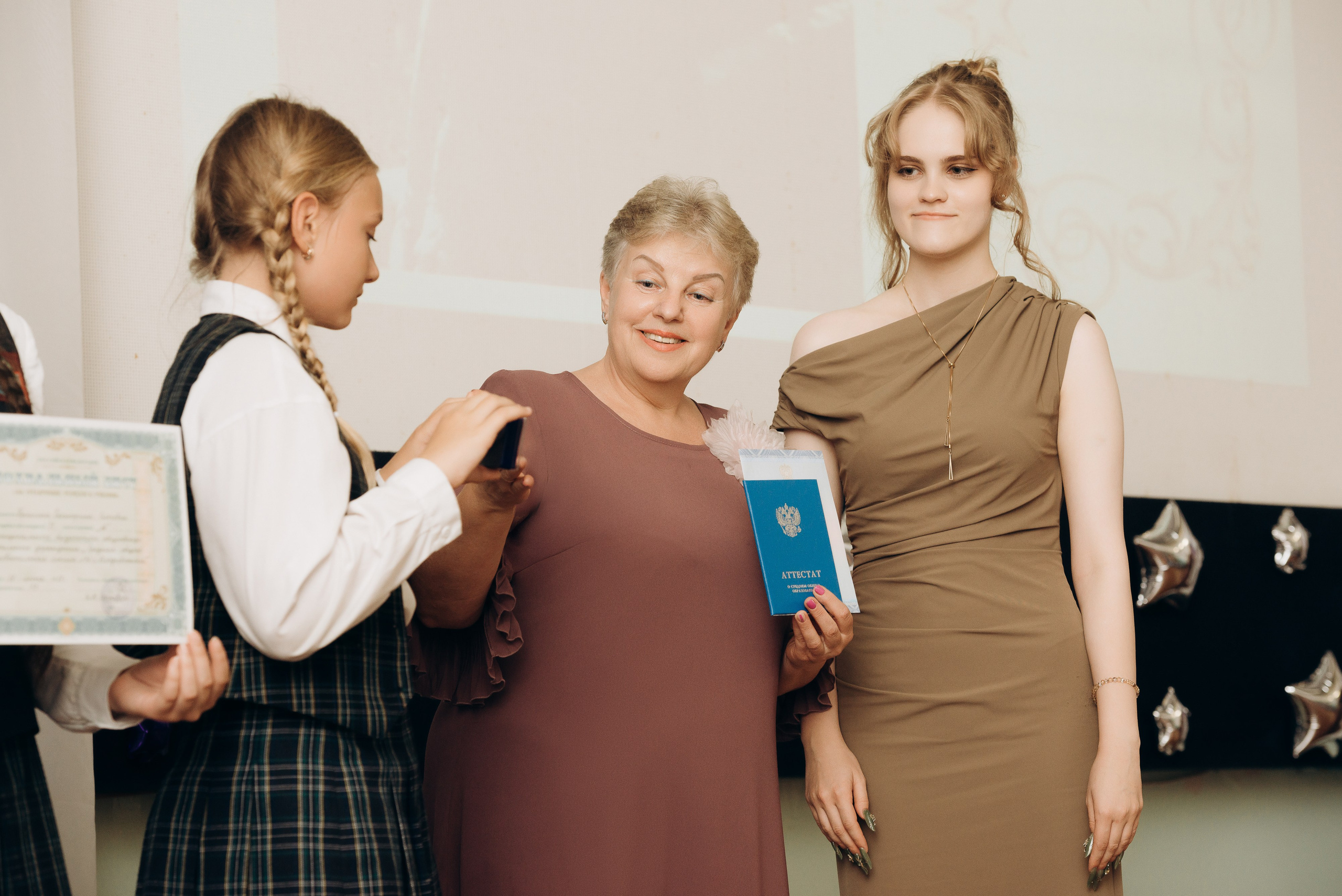 Выпускные школа. Фотограф Мария Каюрова