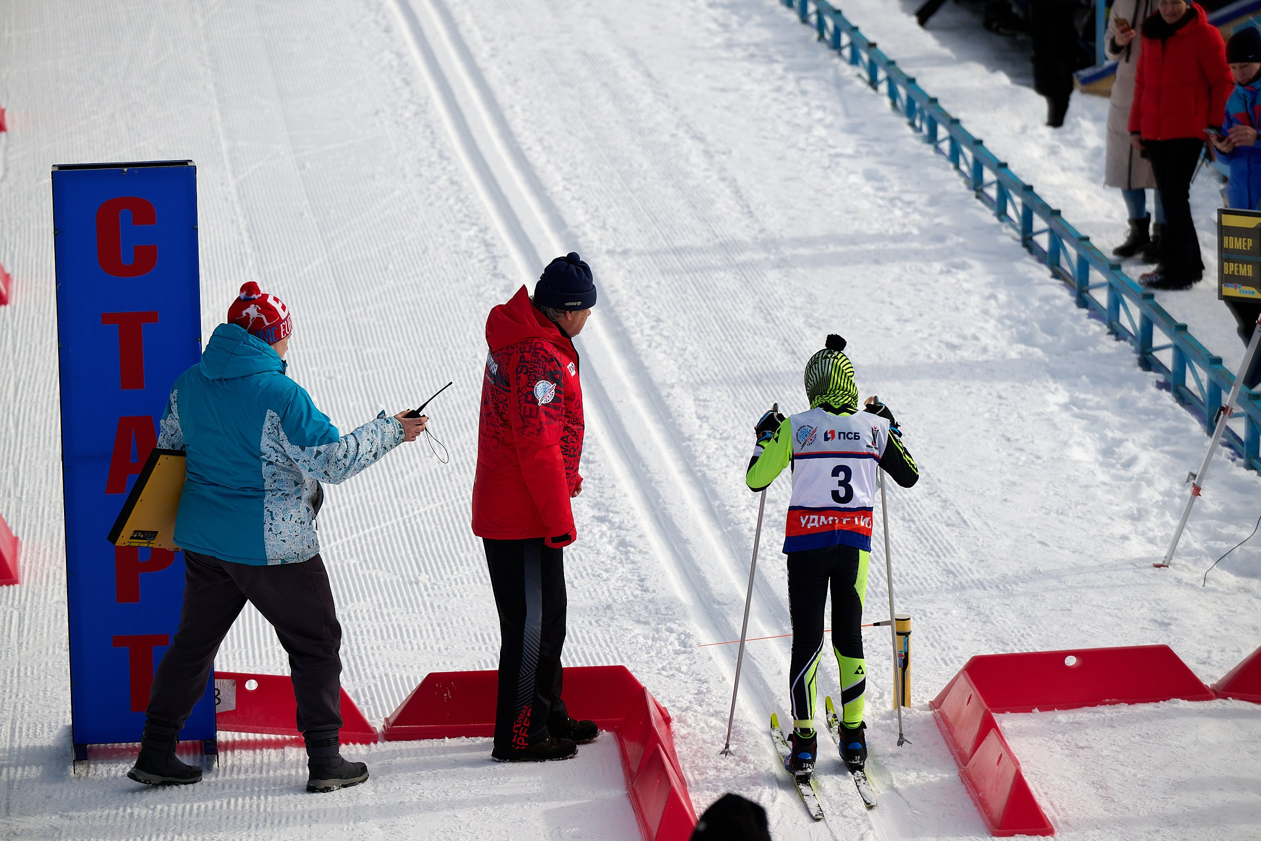 Всероссийские соревнования по лыжным гонкам «Пионерская правда». Ижевс. Спортивный репортажный фотограф в Ижевске Сергей Мерзляков