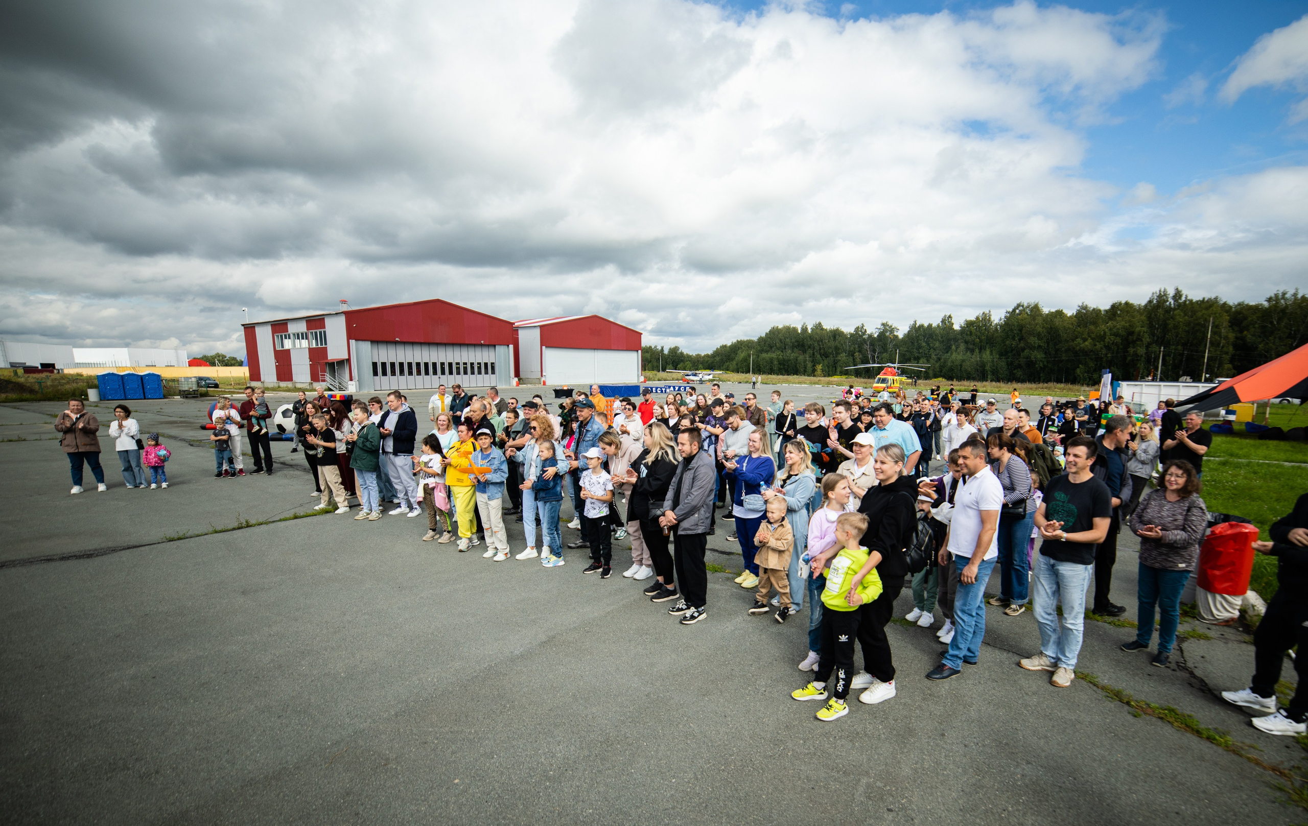 УЗСТ- Корпоративный тимбилдинг на аэродроме. Репортажный и свадебный фотограф в Челябинске Елисеев Павел