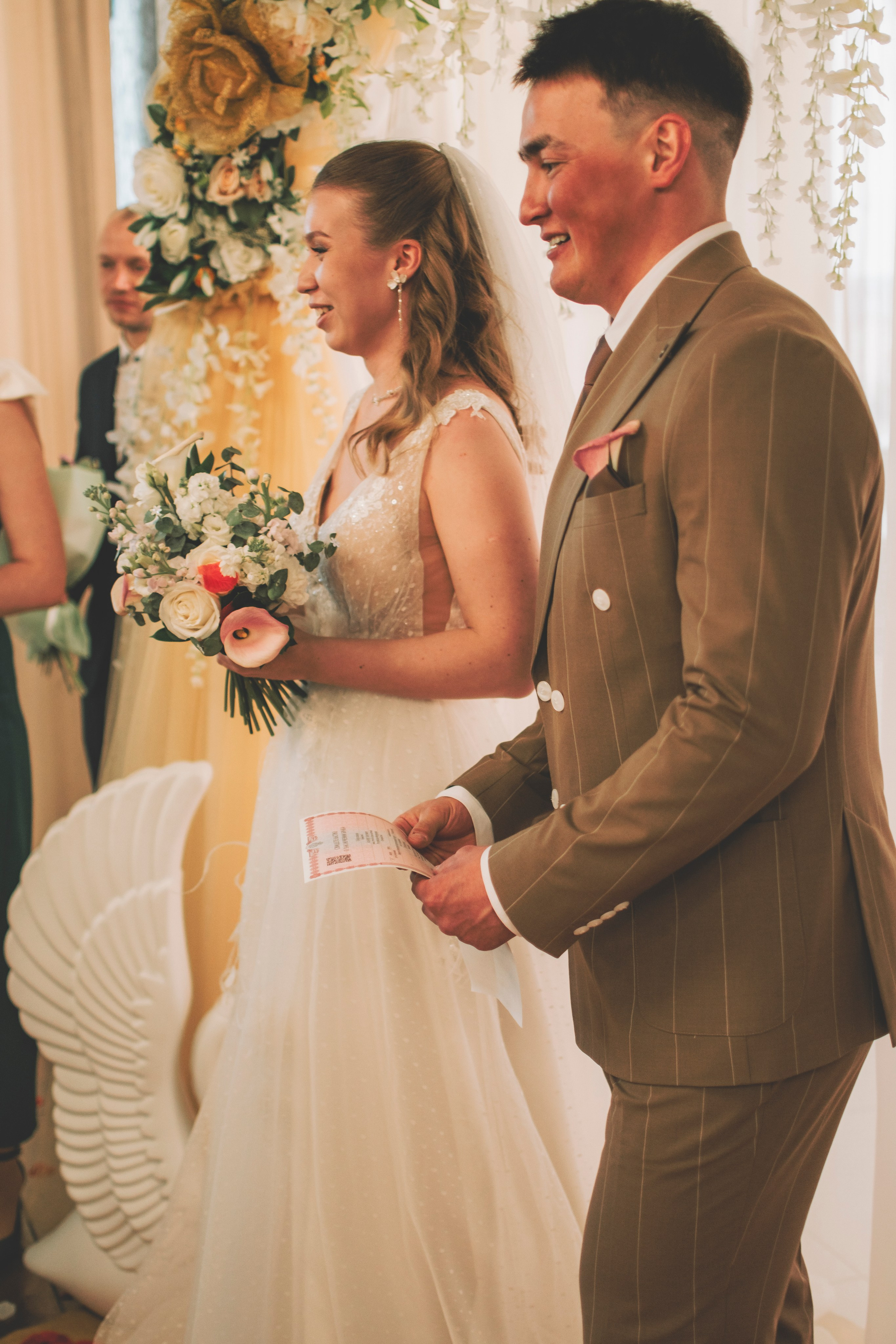 Альберт и Анастасия (Студийная фотосессия, роспись в ДК Нефтяник + фотосессия с гостями). Семейный и свадебный фотограф Губкинский и Ставрополь