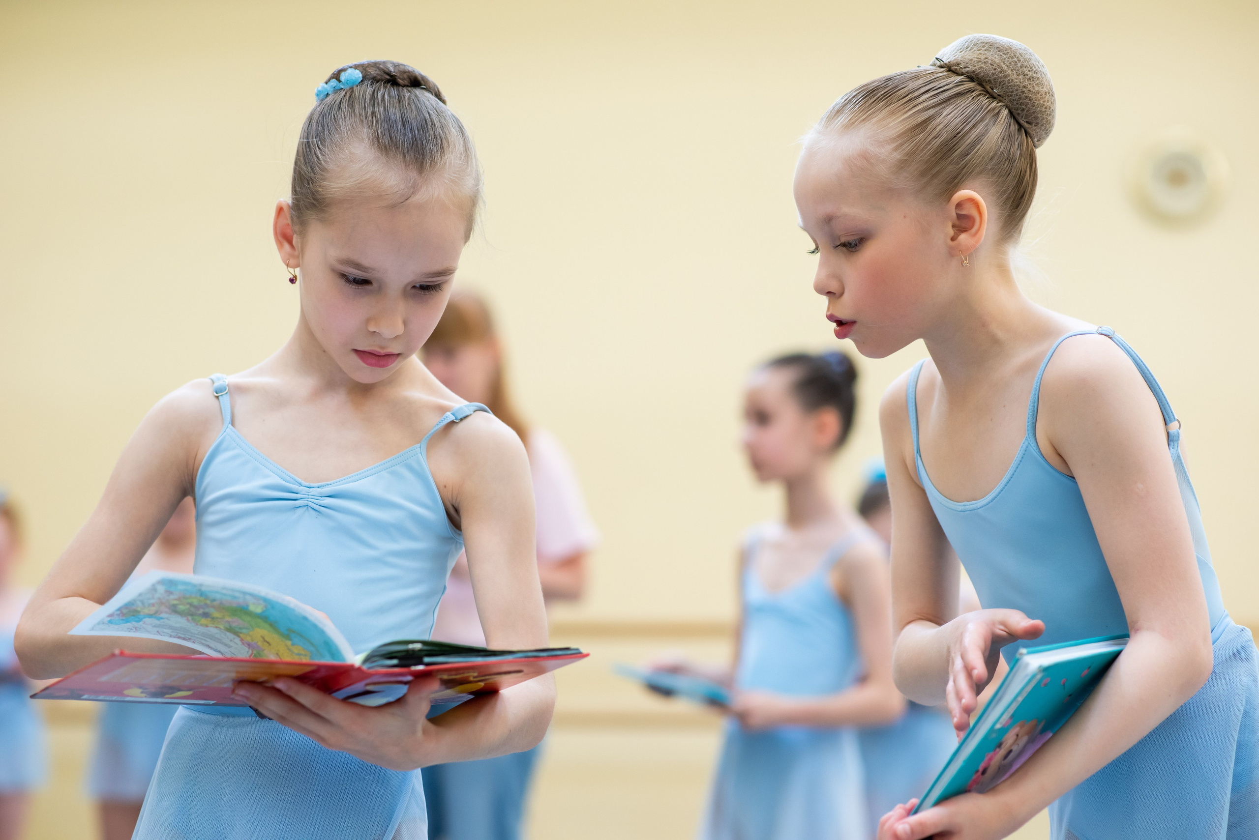 Открытый урок в театре балета «Щелкунчик». Выпускные альбомы в Севастополе, Крыму и Екатеринбурге