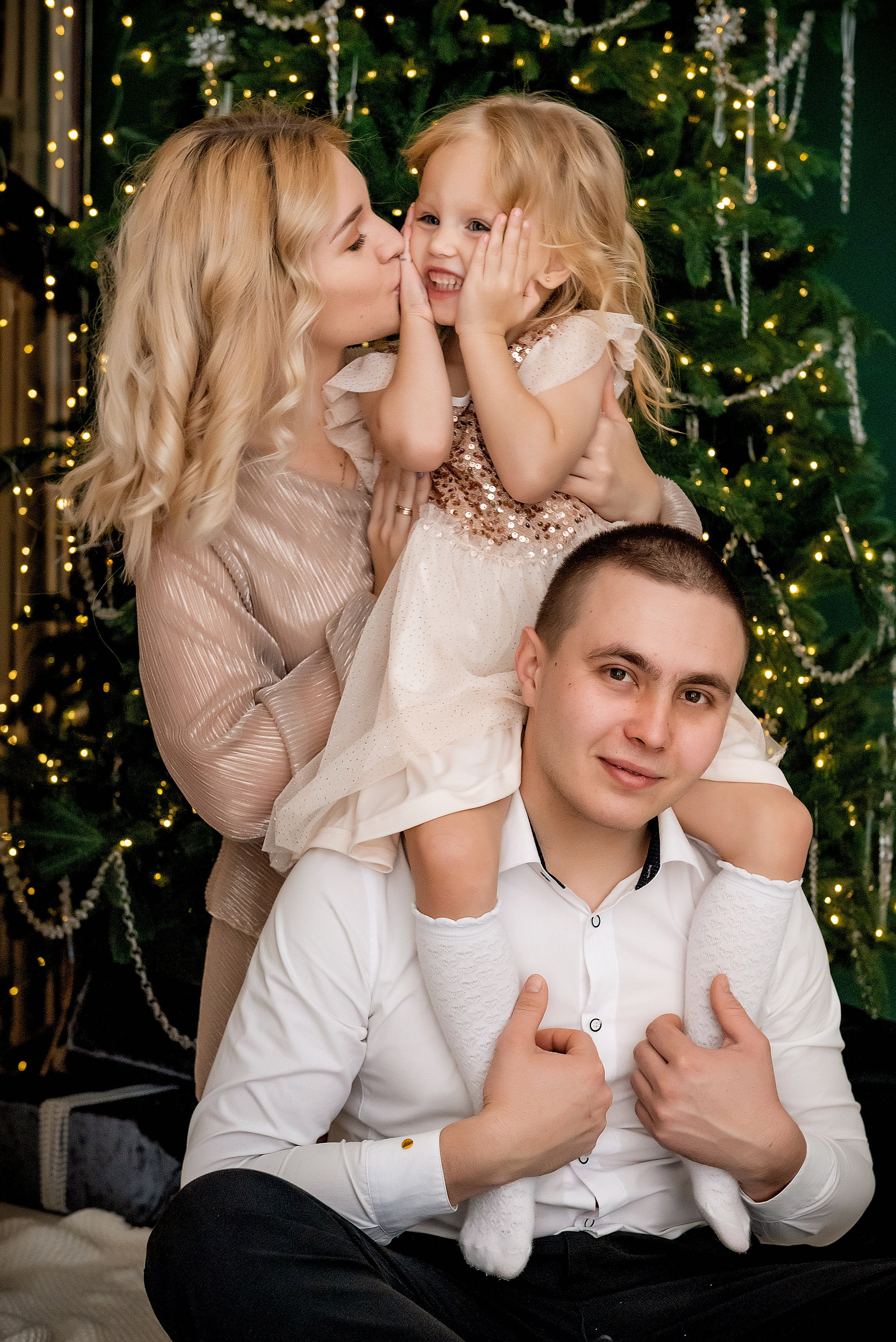 Портфолио фотографа: Новогодние фотосессии — Идеи, примеры и вдохновение для ваших праздничных кадров