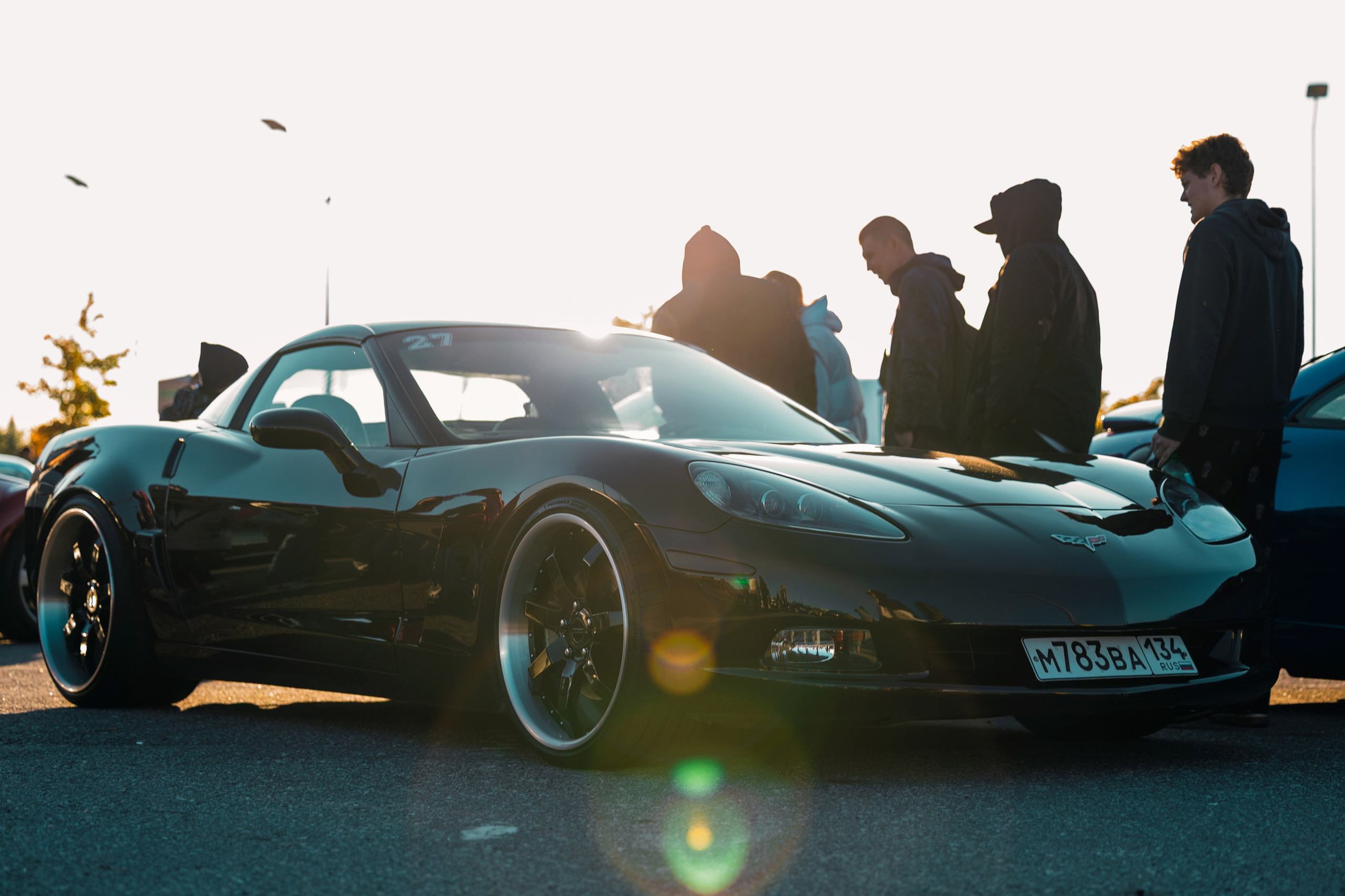 Фотографии закрытия сезона 2025 VibeSide — дрифт и автошоу у МЕГА Дыбенко, Санкт-Петербург