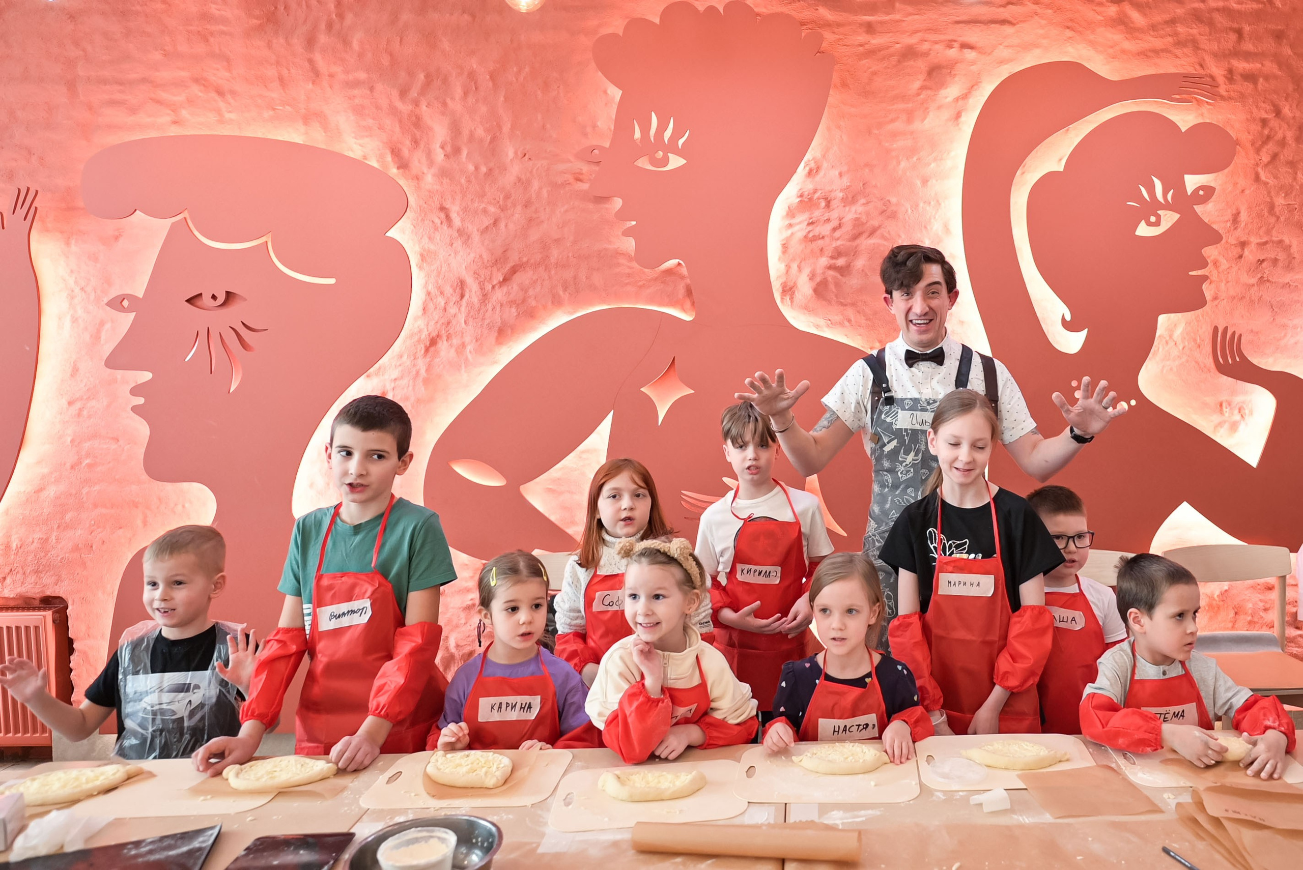 Детский мастеркласс в ресторане. ZDARONOKIA Репортажный фотограф
