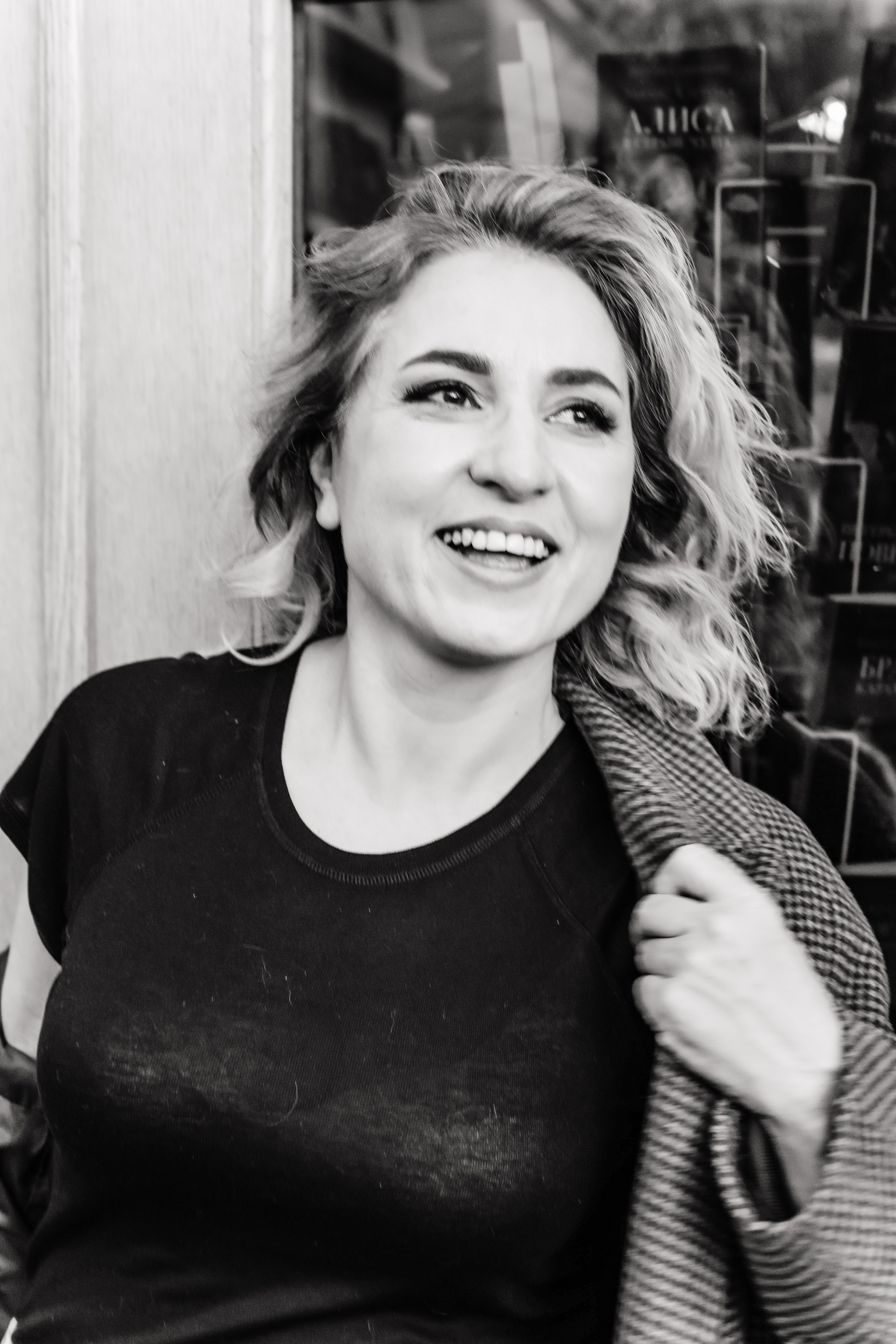 Яна и библиотека (репортажный портрет). Портретный и репортажный фотограф в Москве, Ольга Ларема