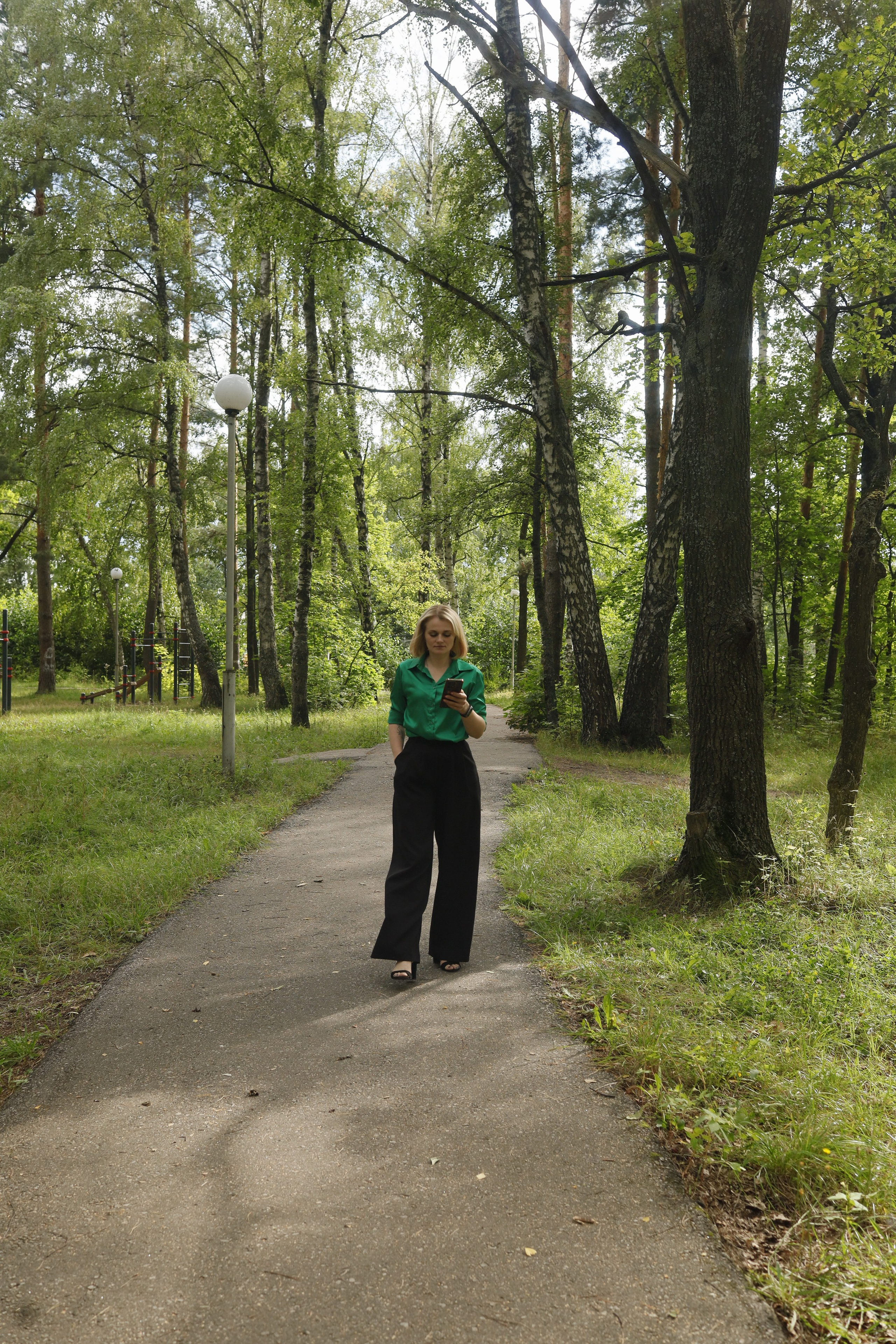 Портрет для Катерины. Солнечная прогулка по парку. Семейный и детский фотограф Майя Гришина