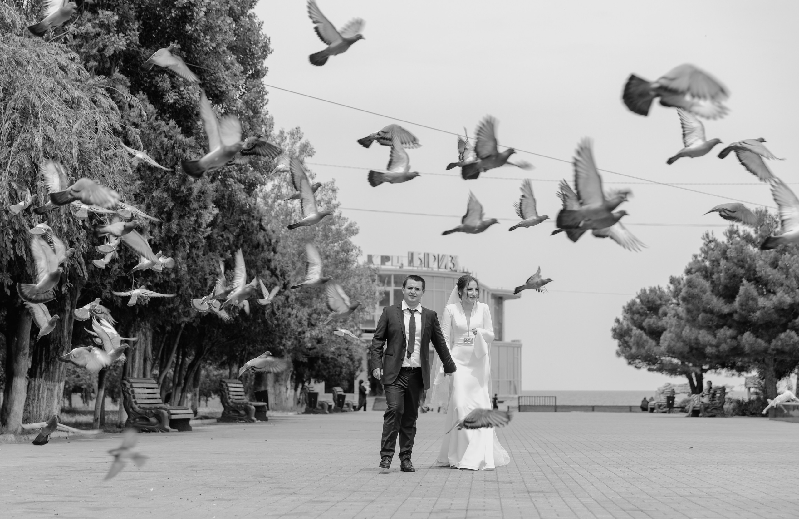 Прогулка в Каспийском парке. Omar Shapiev