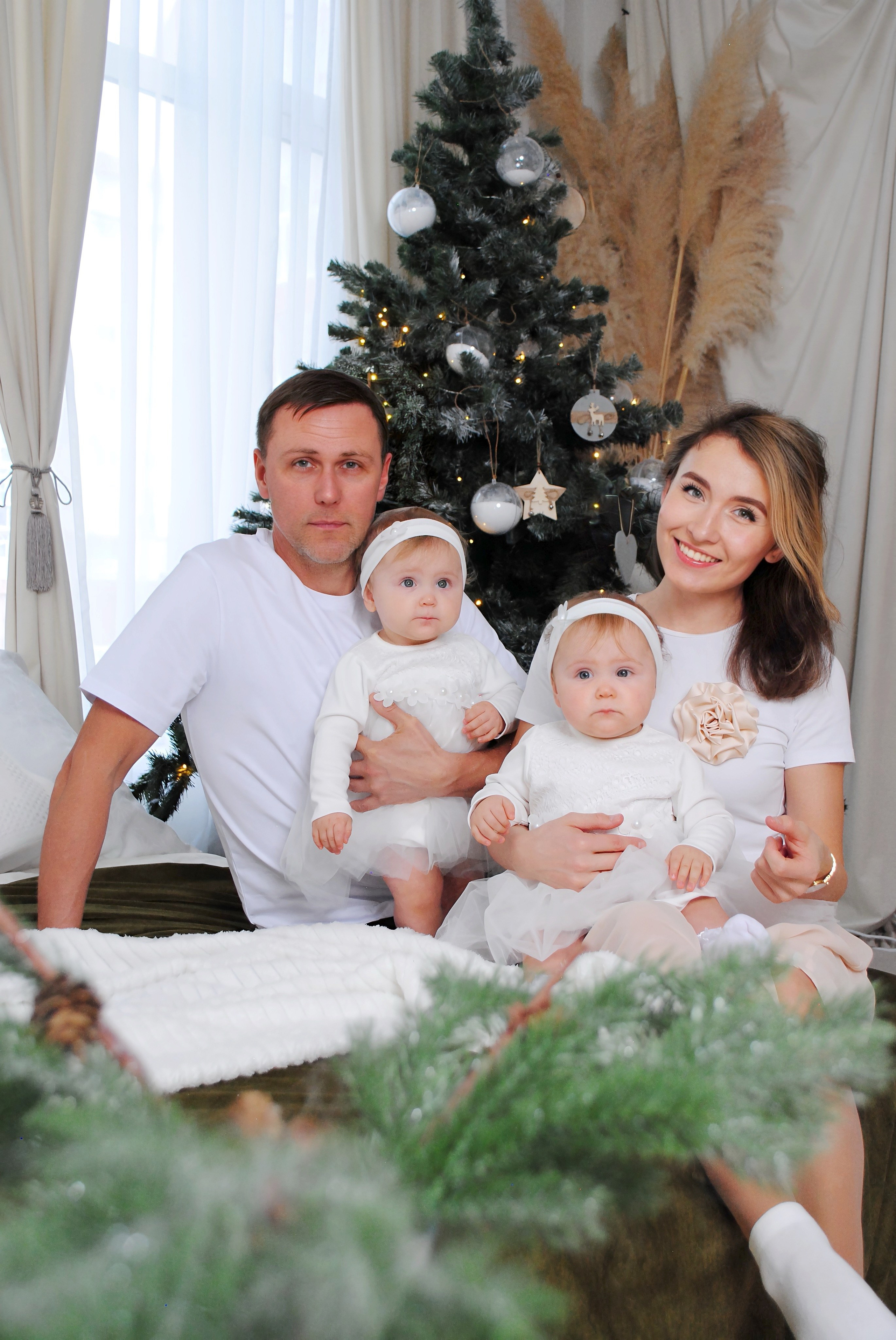 Мария и семья. Фотограф Мария Мусаелян