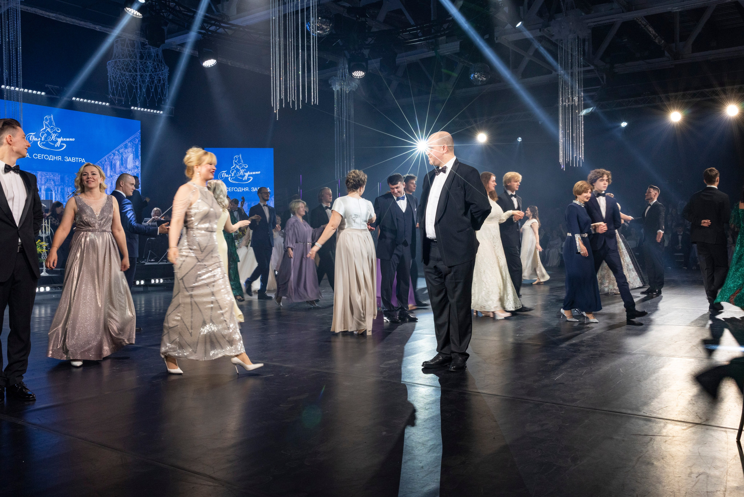 Бал Куркино. Фотограф Сергей Ловкий