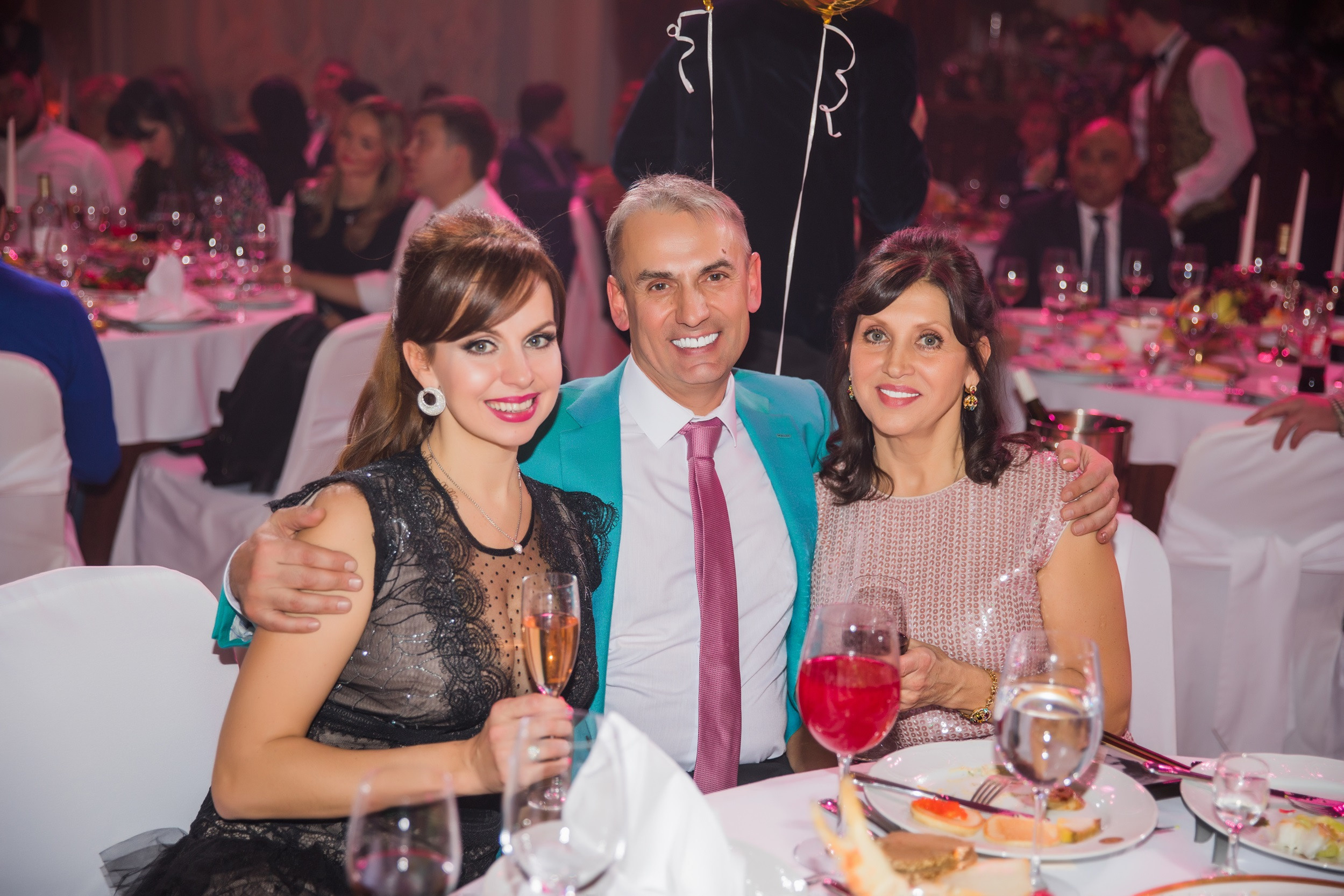 Репортаж с банкета. Свадебный фотограф в Санкт-Петербурге Рябикин Александр , занимаюсь св