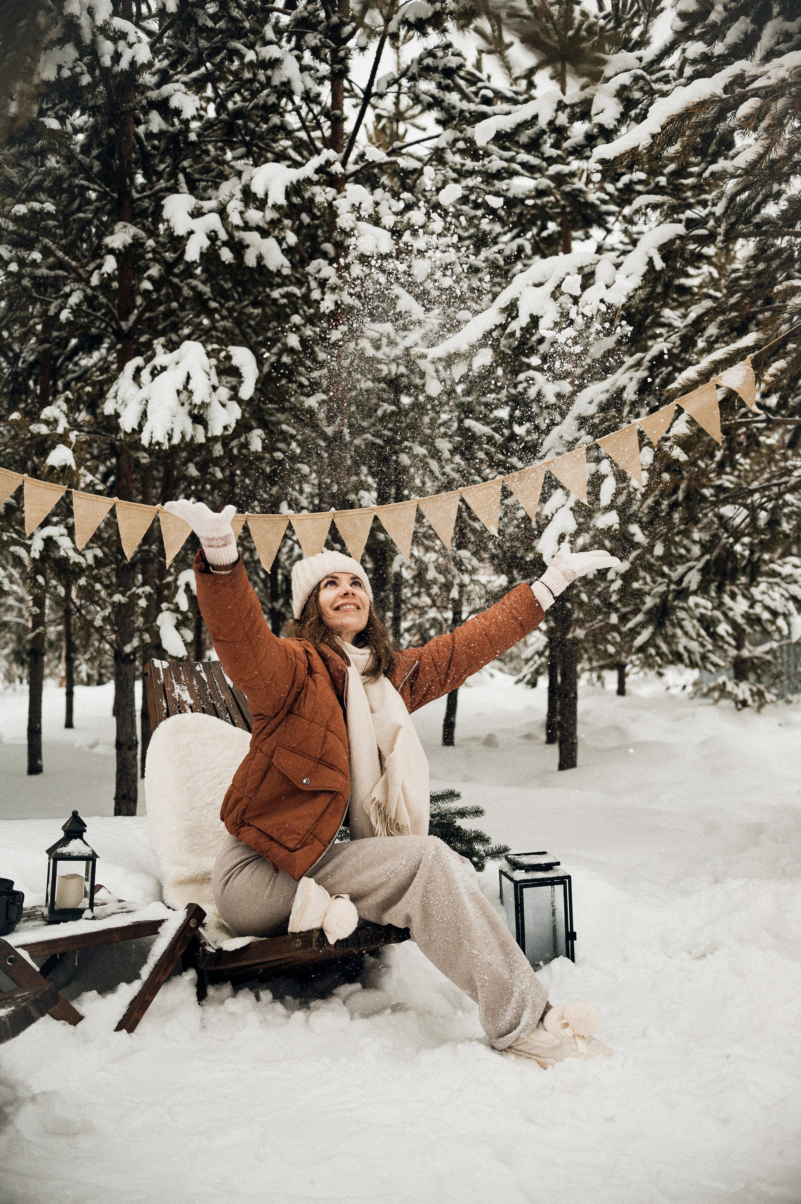 Тренды новогодних съемок 2025. Фотограф в Екатеринбурге Артём Зайнетдинов