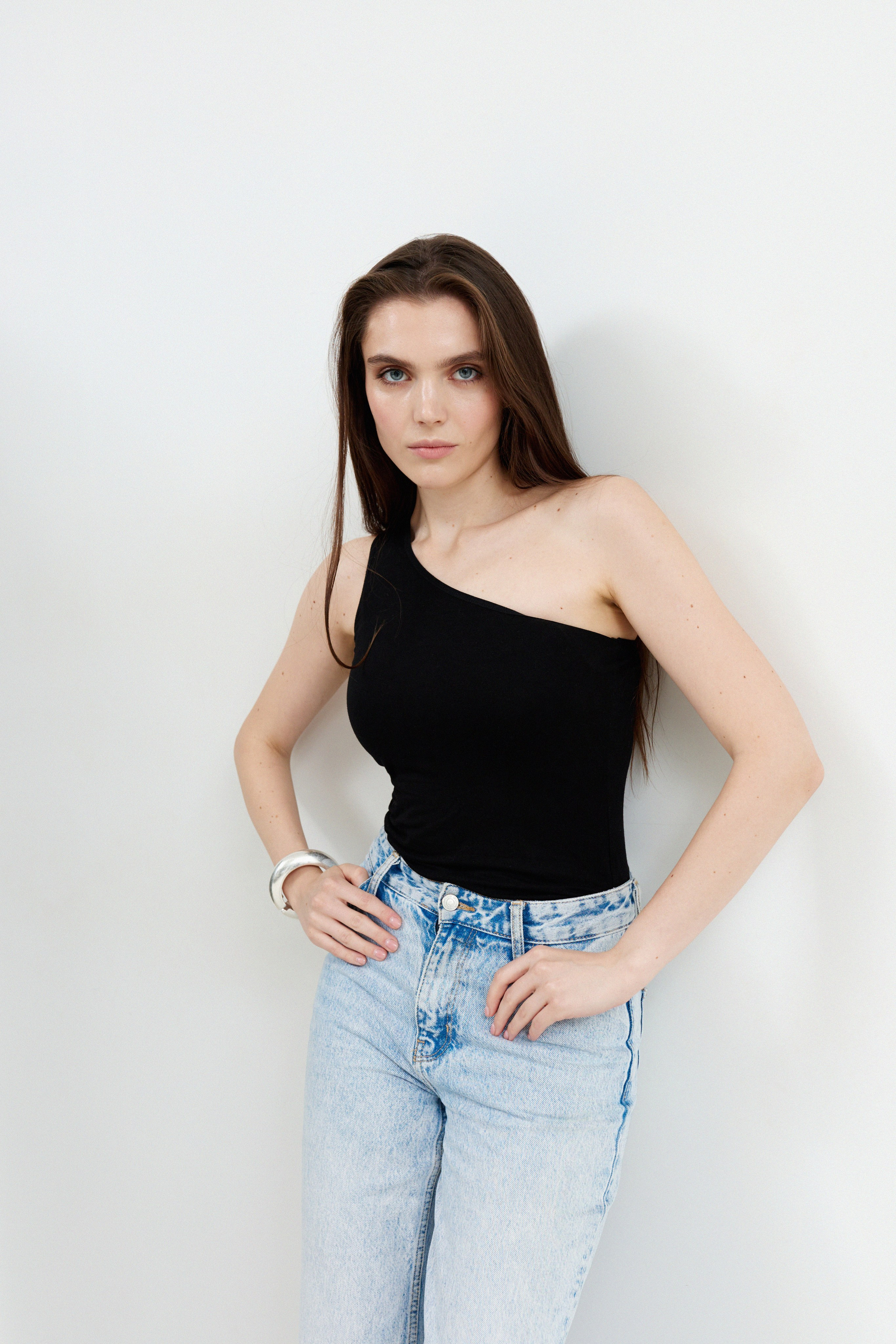 Polina G. Фотограф для брендов в Москве