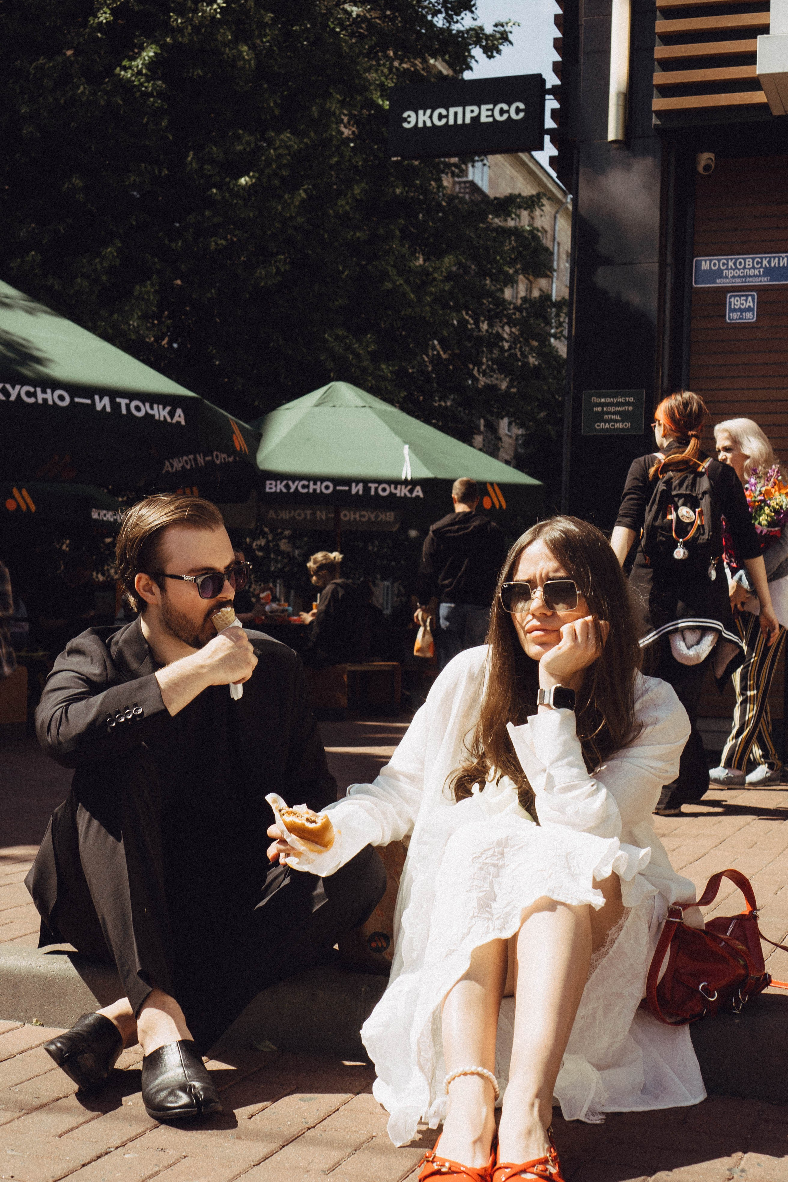 СВАДЕБНАЯ СЬЕМКА В ПАРКЕ ПОБЕДЫ И ПРОГУЛКА ПО МОСКОВСКОМУ ПРОСПЕКТУ. Профессиональный фотограф, Санкт-Петербург — Виктория Богомолова