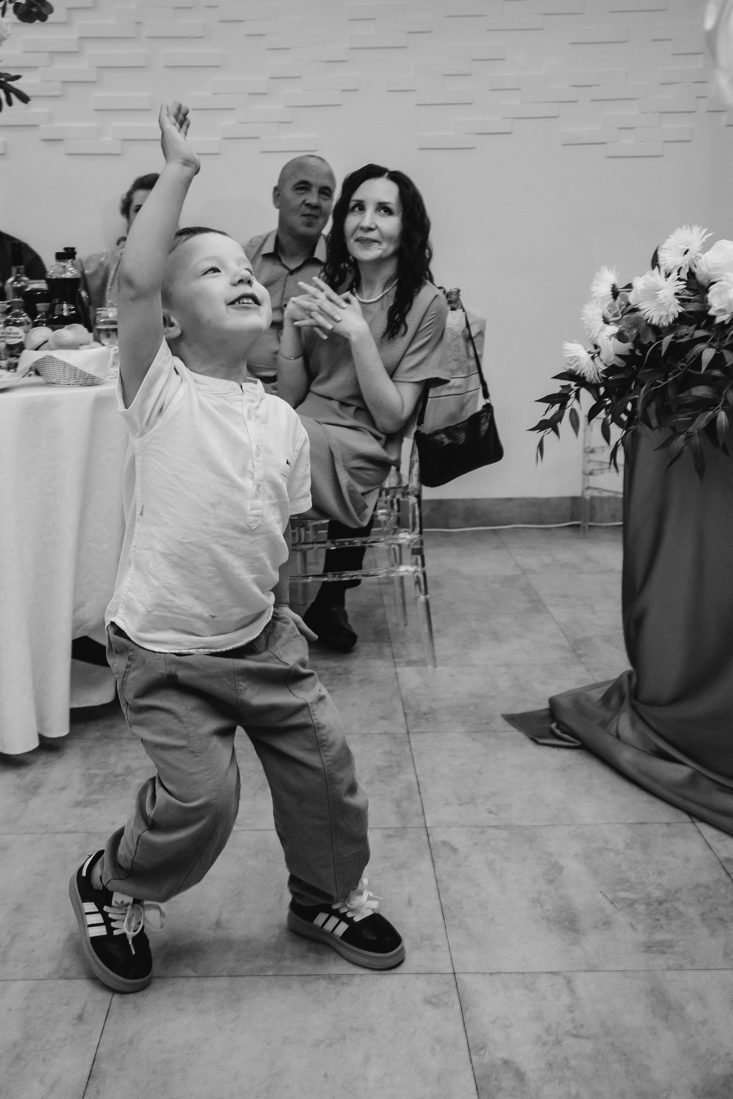 A & V. Street photographer