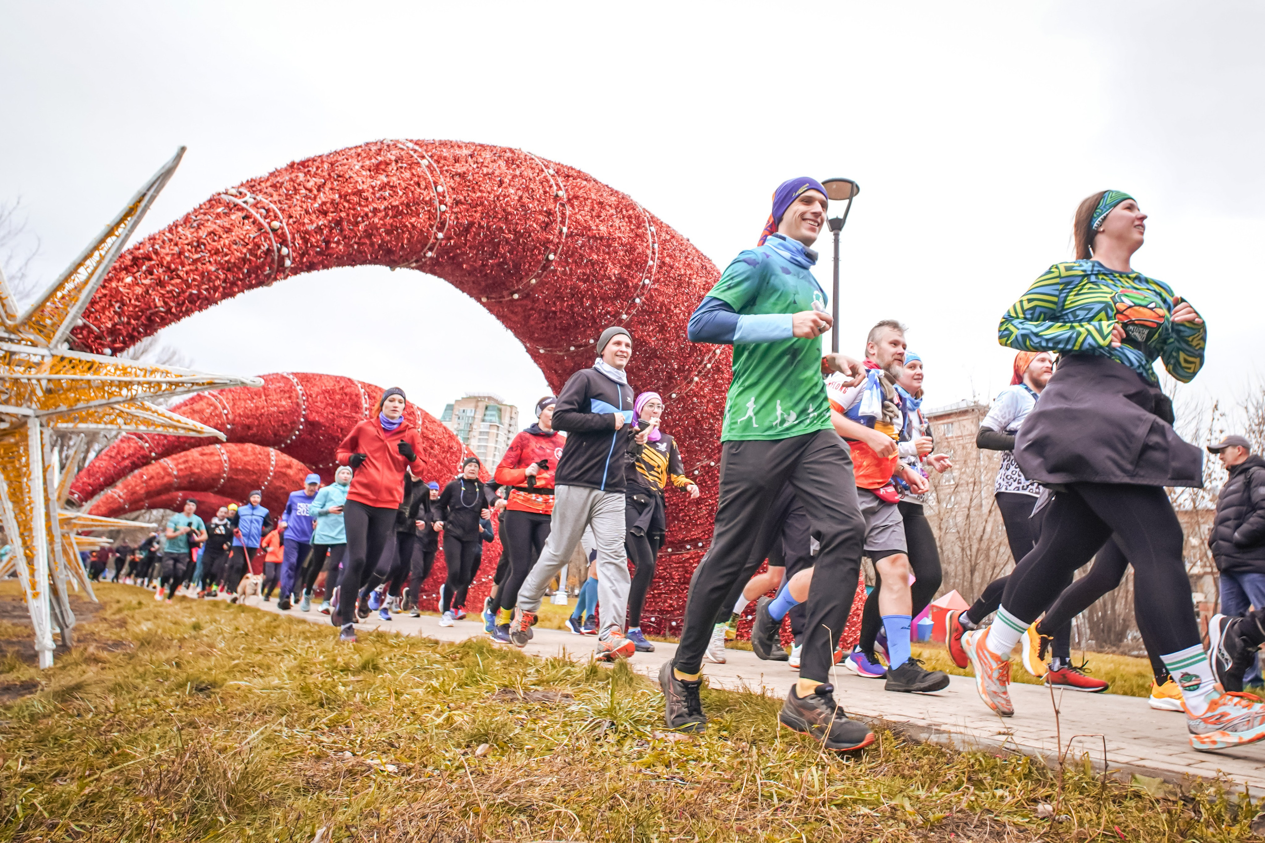 #марафонудома #яuzarun 2024 2-я петля, группа 6:30. Роман Капилюшов. Бег. Фото. Видео. г. Люберцы