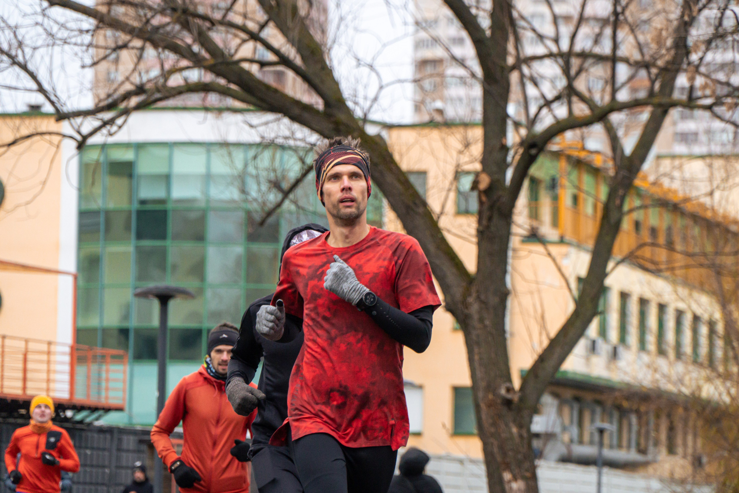 5 вёрст Реутов 16.11.2024. Роман Капилюшов. Бег. Фото. Видео. г. Люберцы
