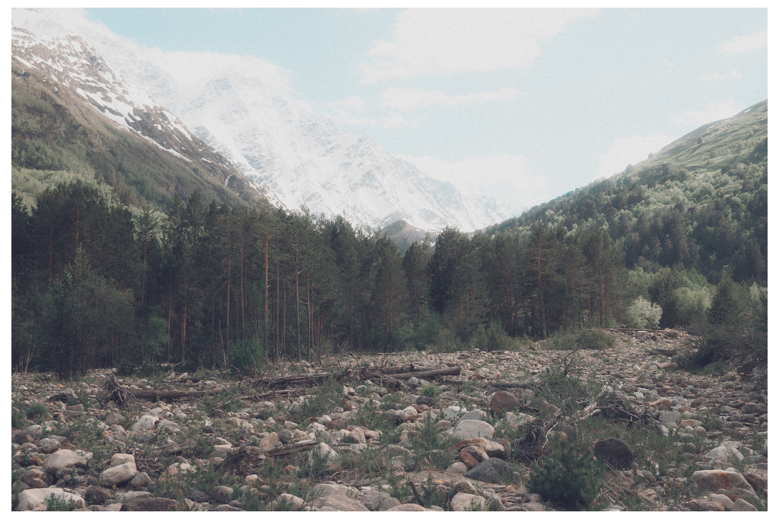 Подножие Чегет (серия). Мистические фотосессии в Санкт-Петербурге от мистика Ильи Шенгелия
