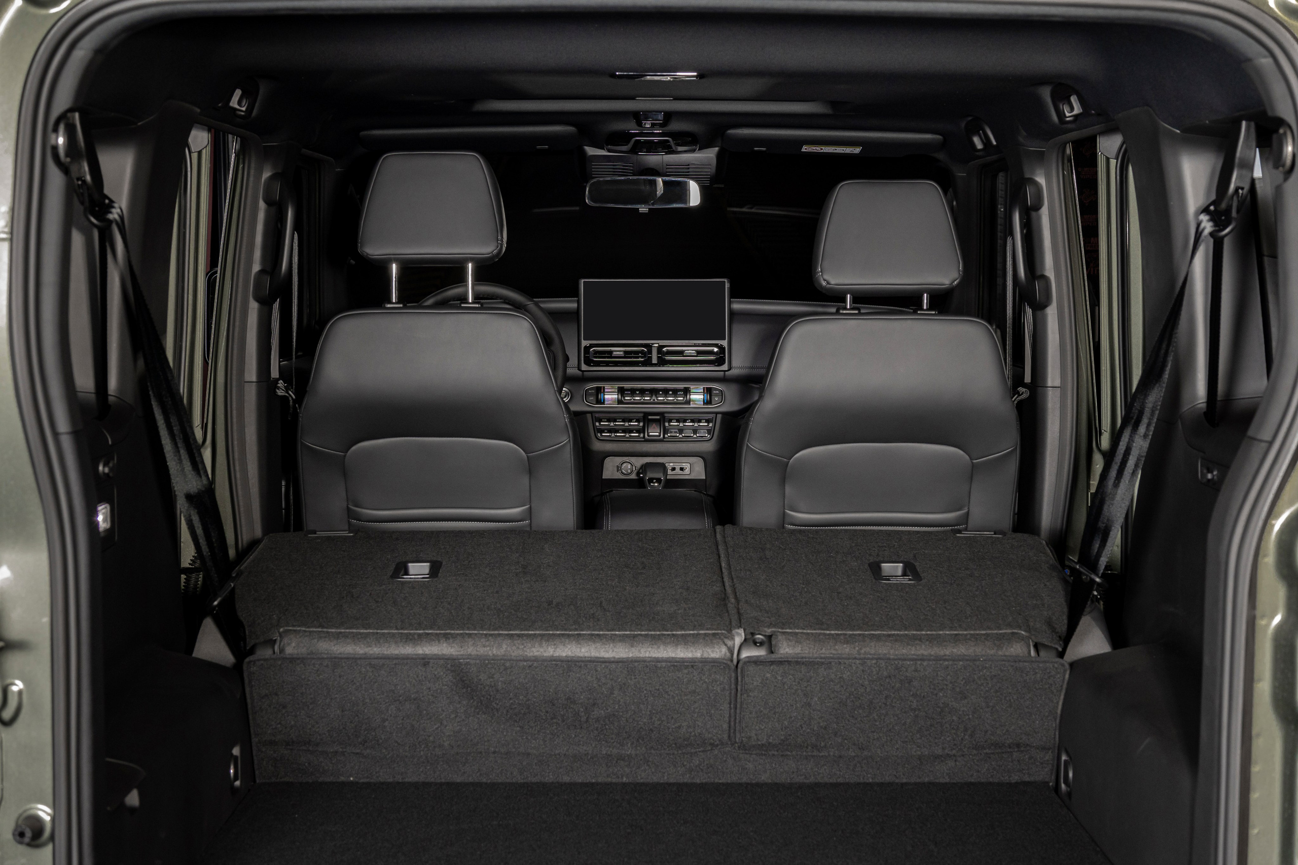 Фотосессия с мотоциклами и автомобилями. Предметный фотограф в Москве и Московской области