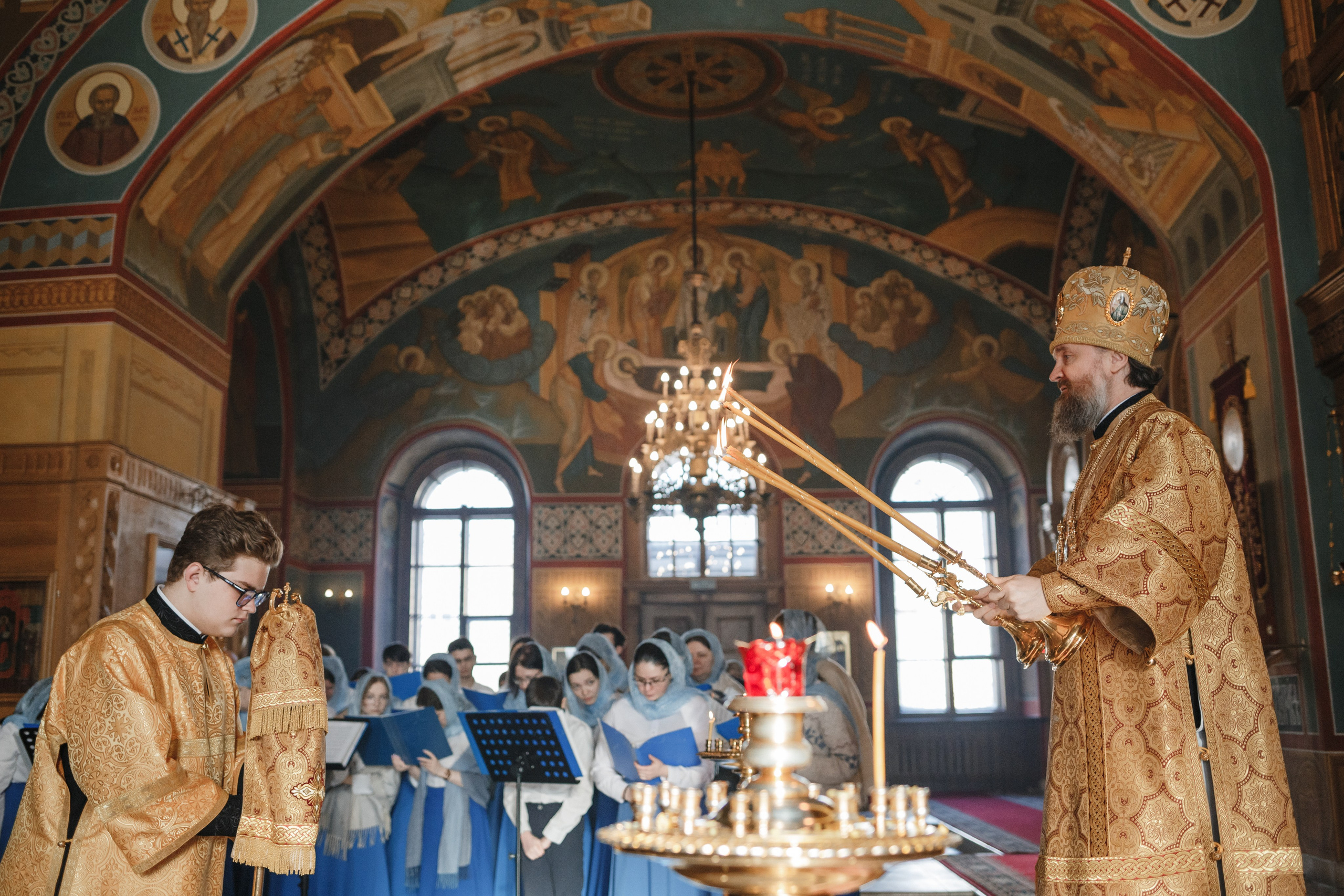 Служба Григория, митрополита, управляющего делами Московской Патриархии. Семейный фотограф Николаева Ольга