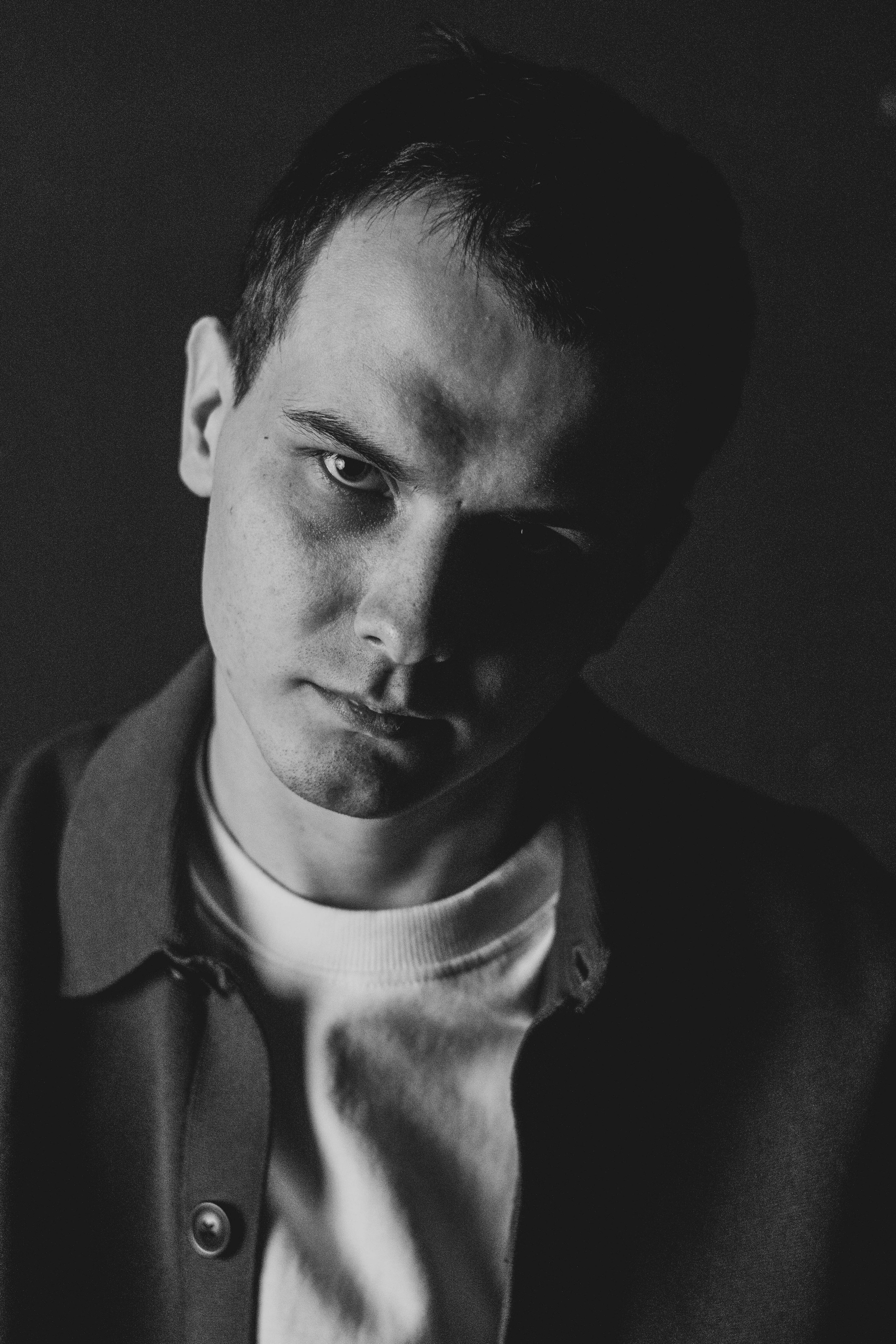 Мужской портрет. Портретный фотограф в Санкт-Петербурге Кирилл Сафаров