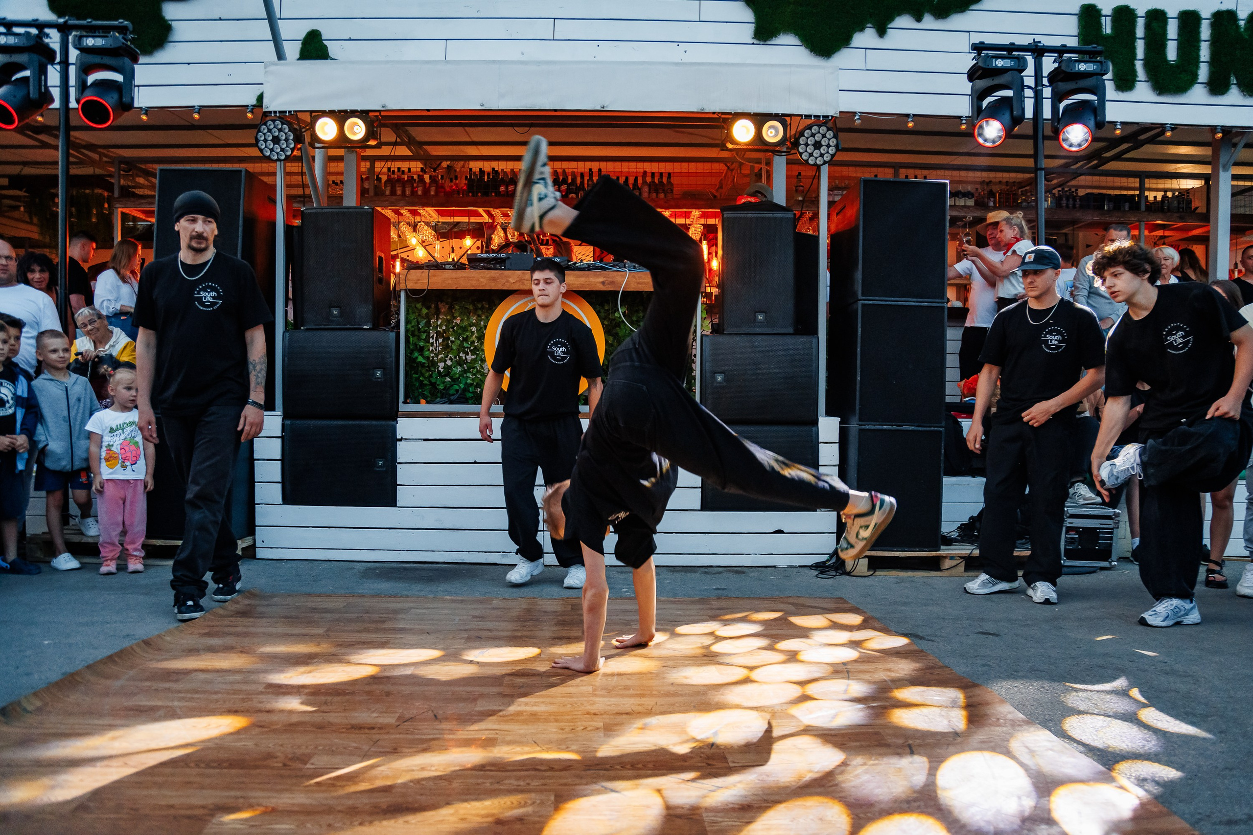 Открытие сезона в HUNGRY BIRD_Симеиз_Крым_14.06.2025. Аминов Руслан | Фотограф