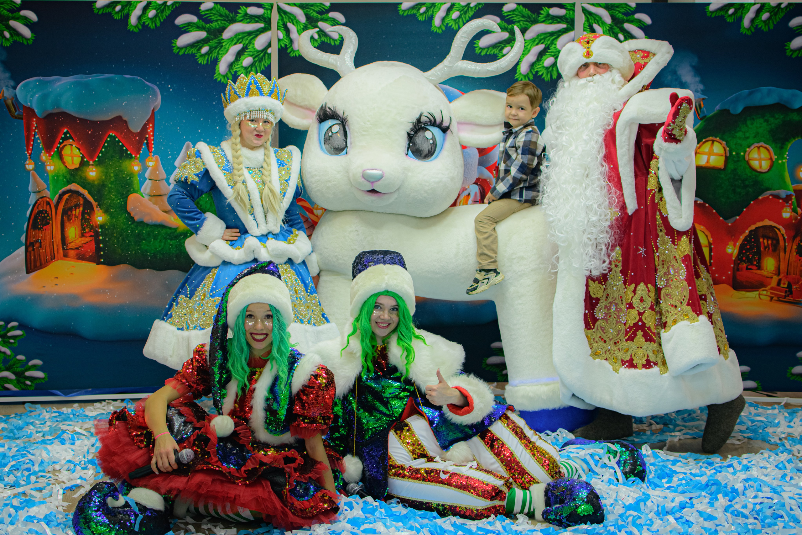 HAPPY NEW YEAR. Photokarish