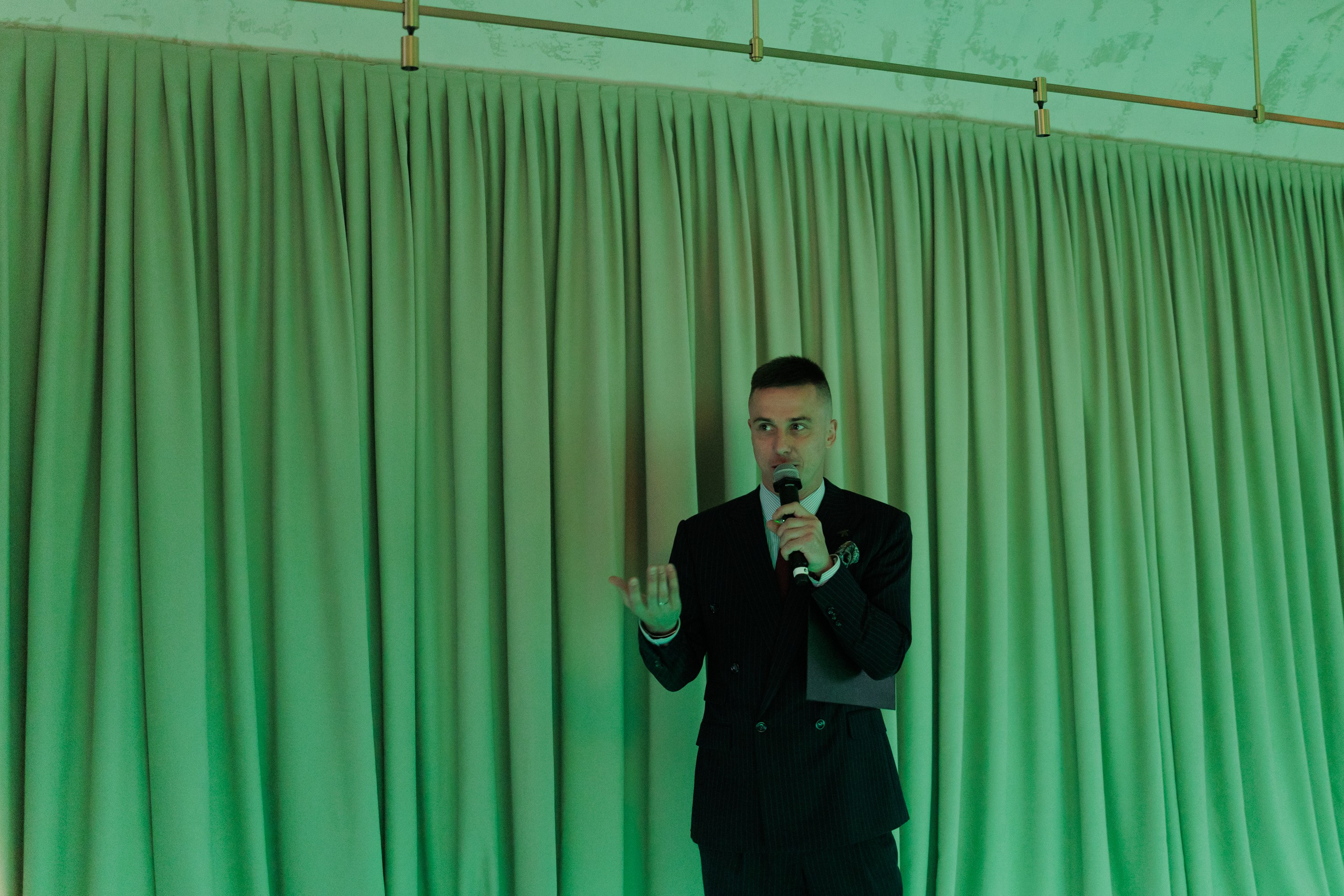 Гастроужин в р.Komorebi (may.25). Свадебный фотограф