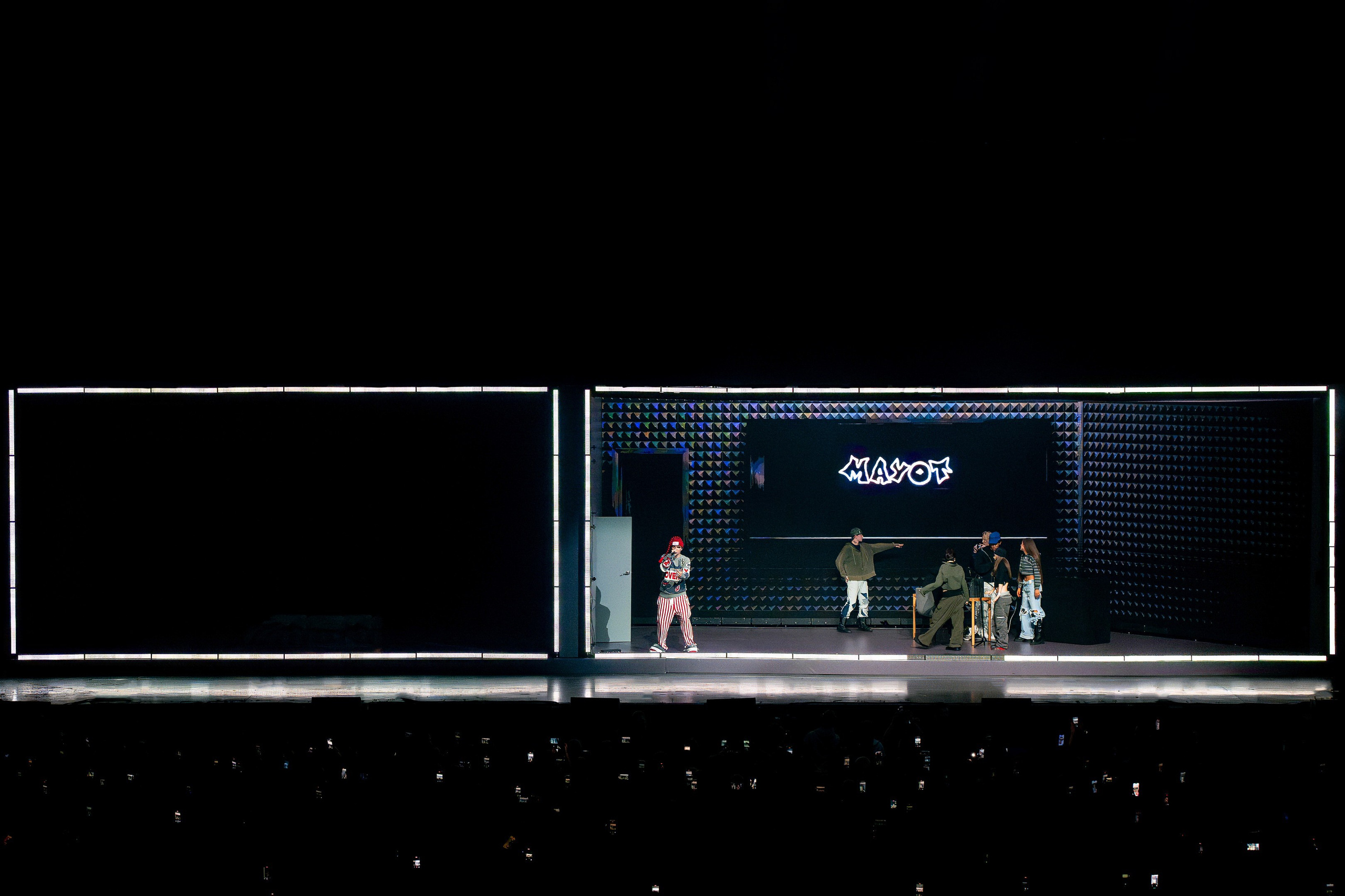 MAYOT / MOSCOW / 2025. OOPS