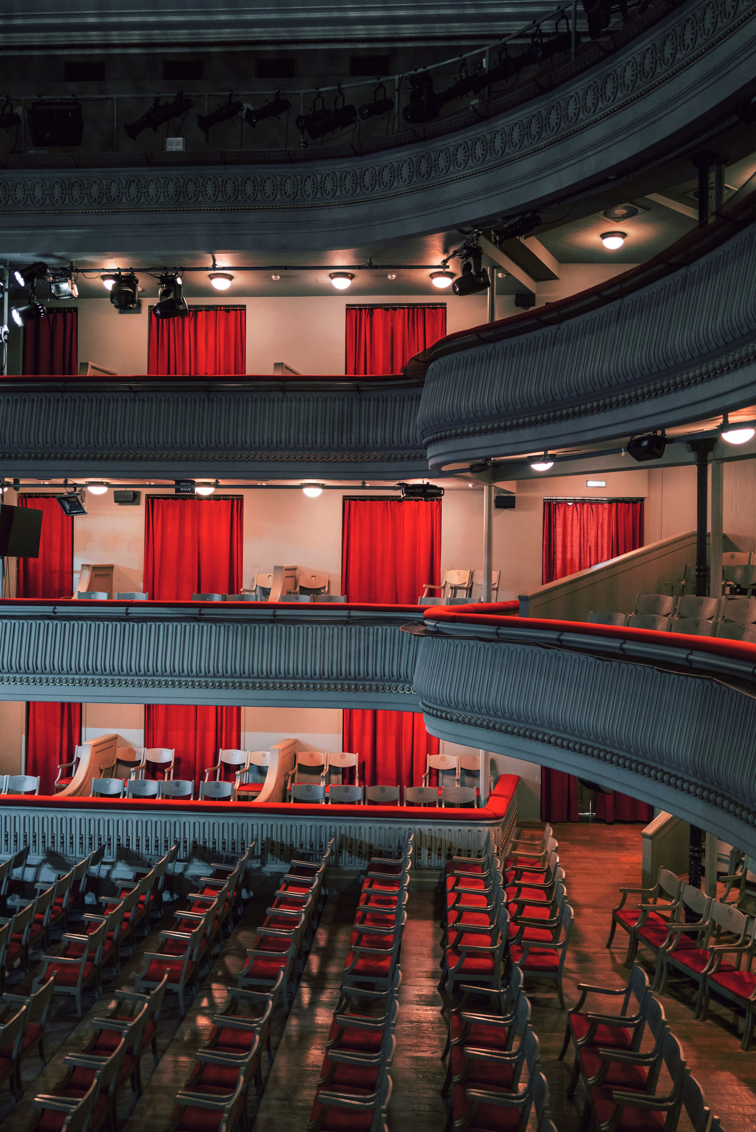 Theatre of Nations. Фотограф Евгения Добротворская