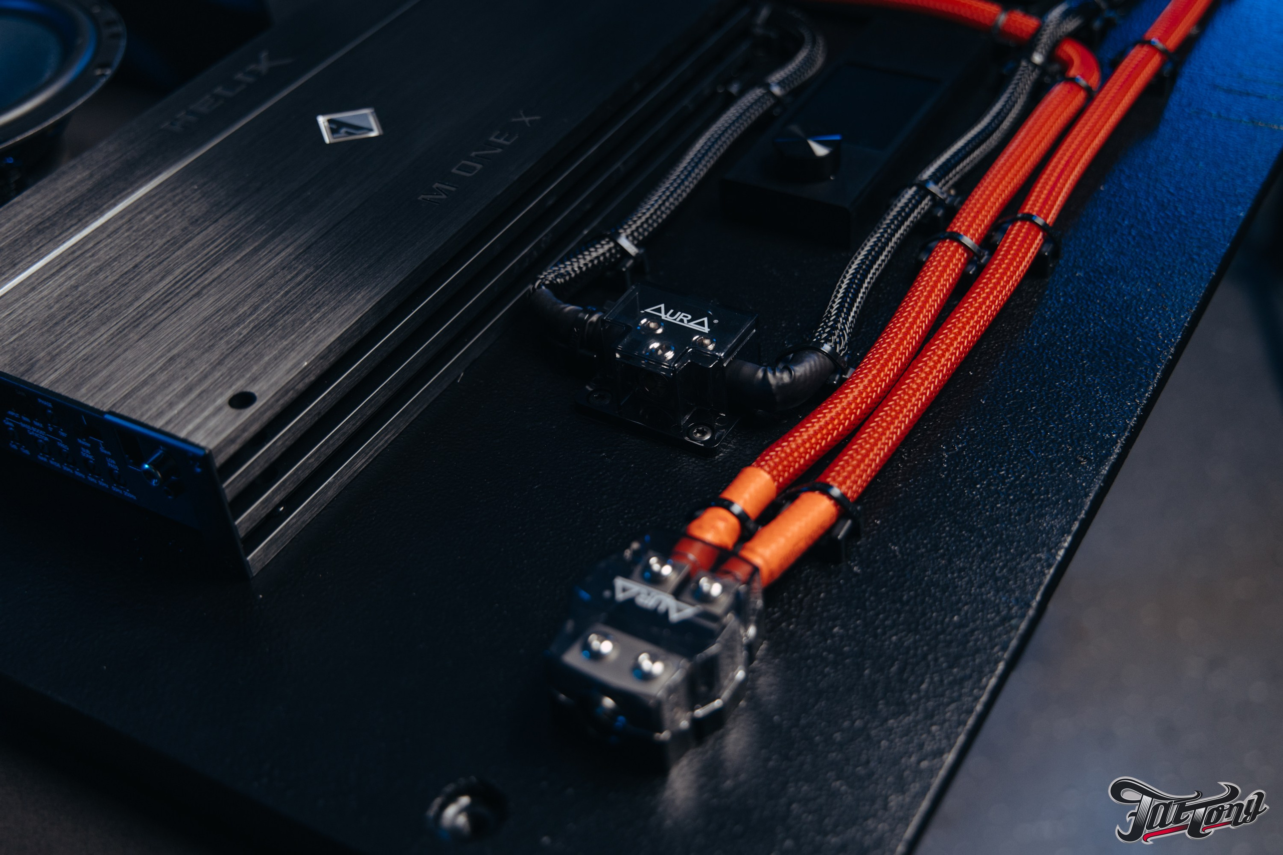 Cadillac escalade акустика и акустическая система. DeLorein