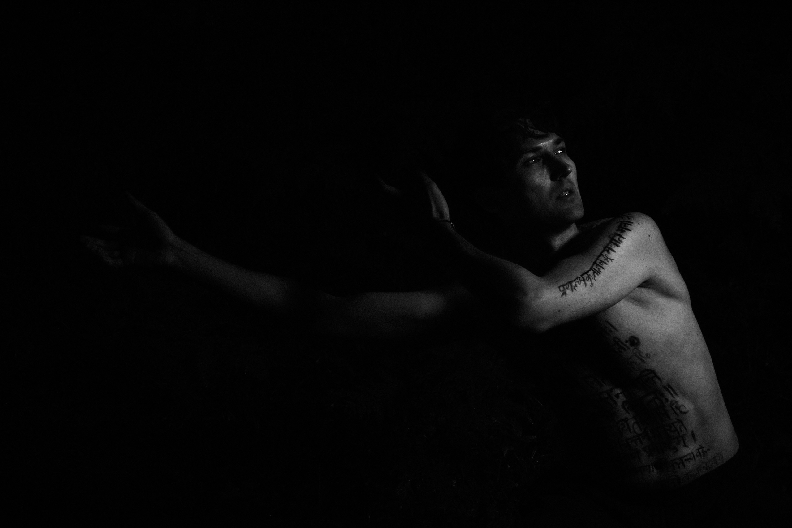 The body as broken manuscript. Фотограф Елизавета Маслова. Москва. Art, Fashion