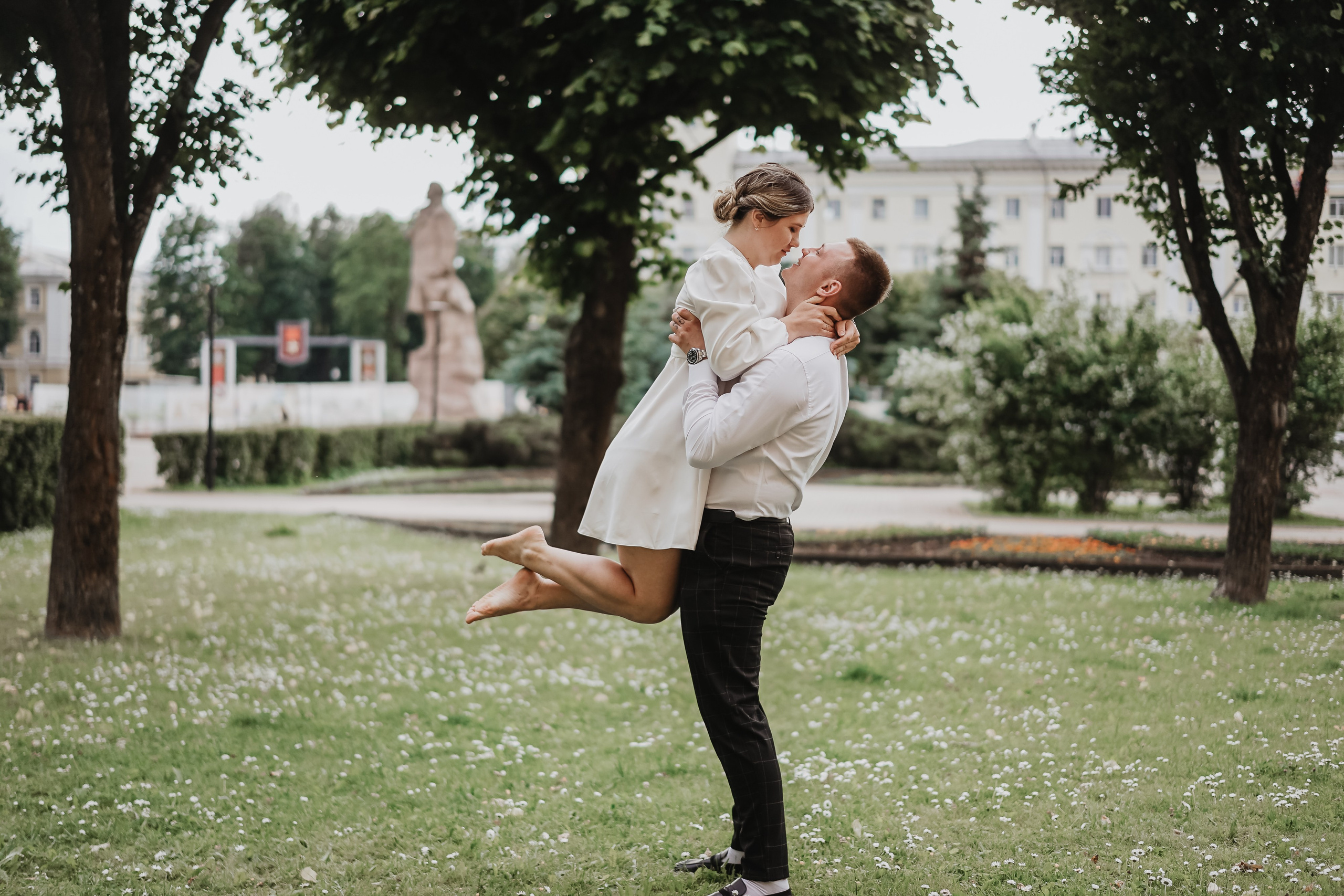 Лавстори для влюбленной пары. Фотограф и видеограф Смоленск | Студия Цезарь