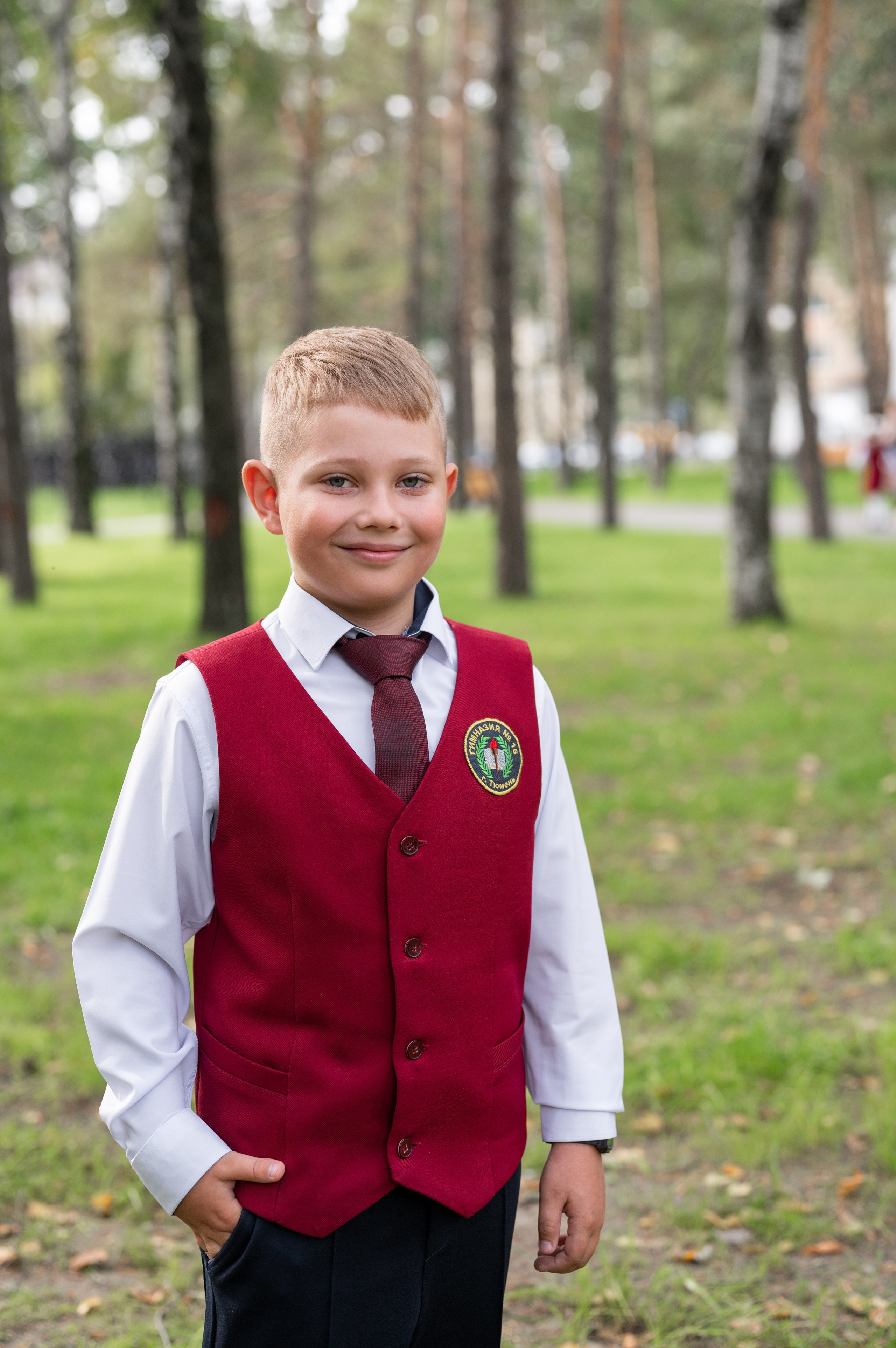 1 сентября 16 гимназия 2 класс (линейка + в классе+ на улице). Фотограф новорожденных, семейный детский в Тюмени Татьяна Морозова