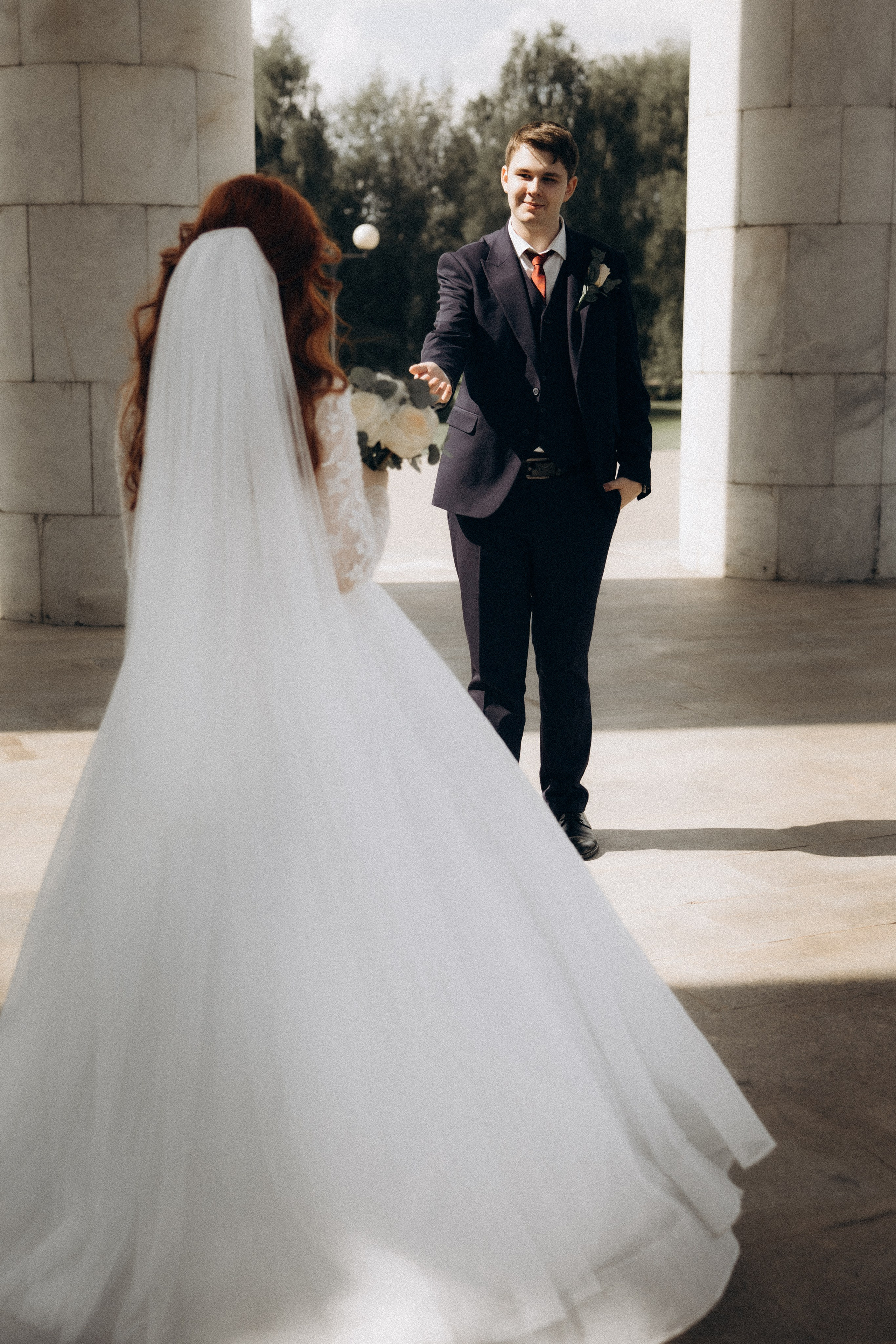 Фотосессия свадьбы Ивана и Александры в парке Горки Ленинские