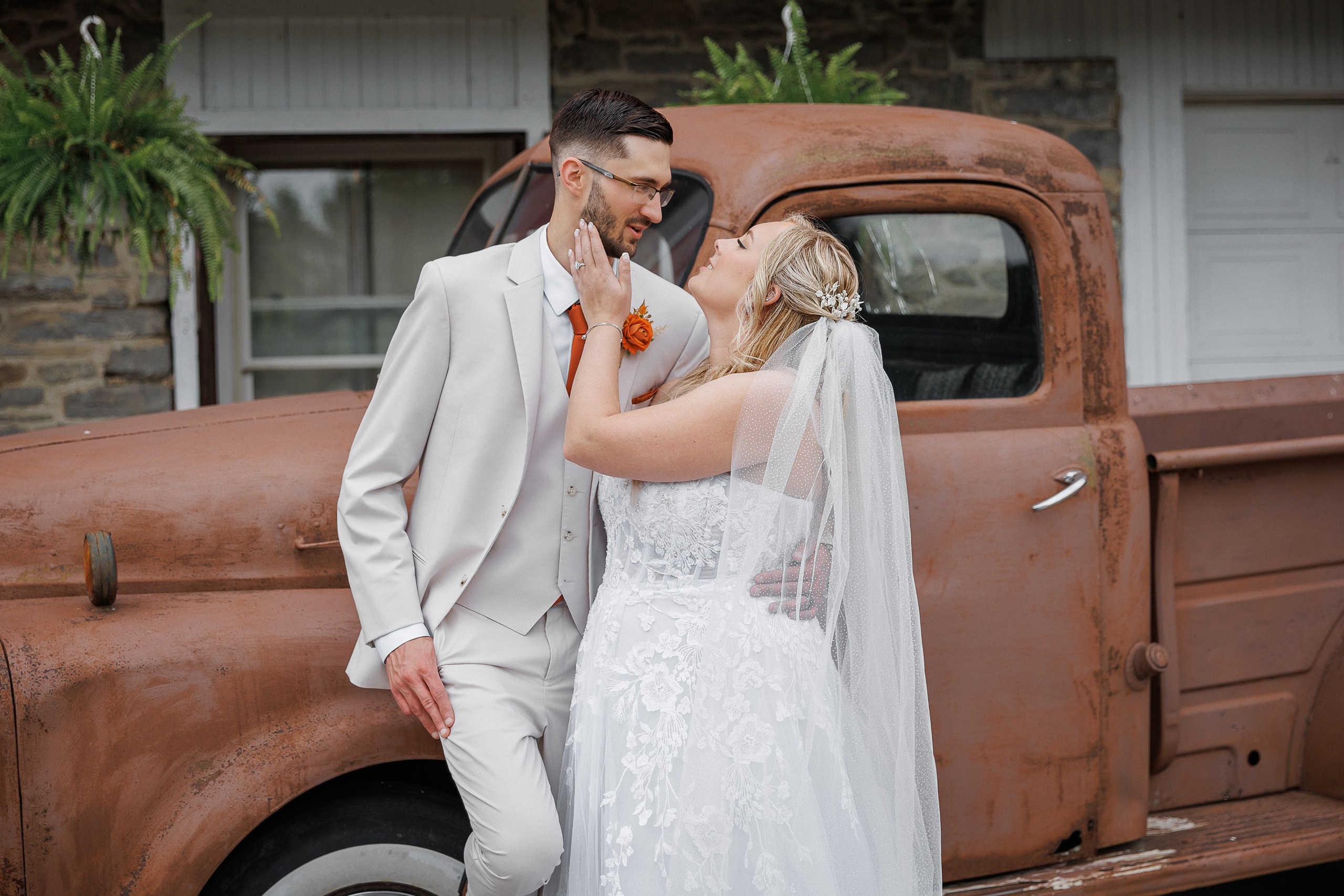 Wedding T&B. Family & Wedding Photographer in Schuylkill County, PA. Inna Nairn