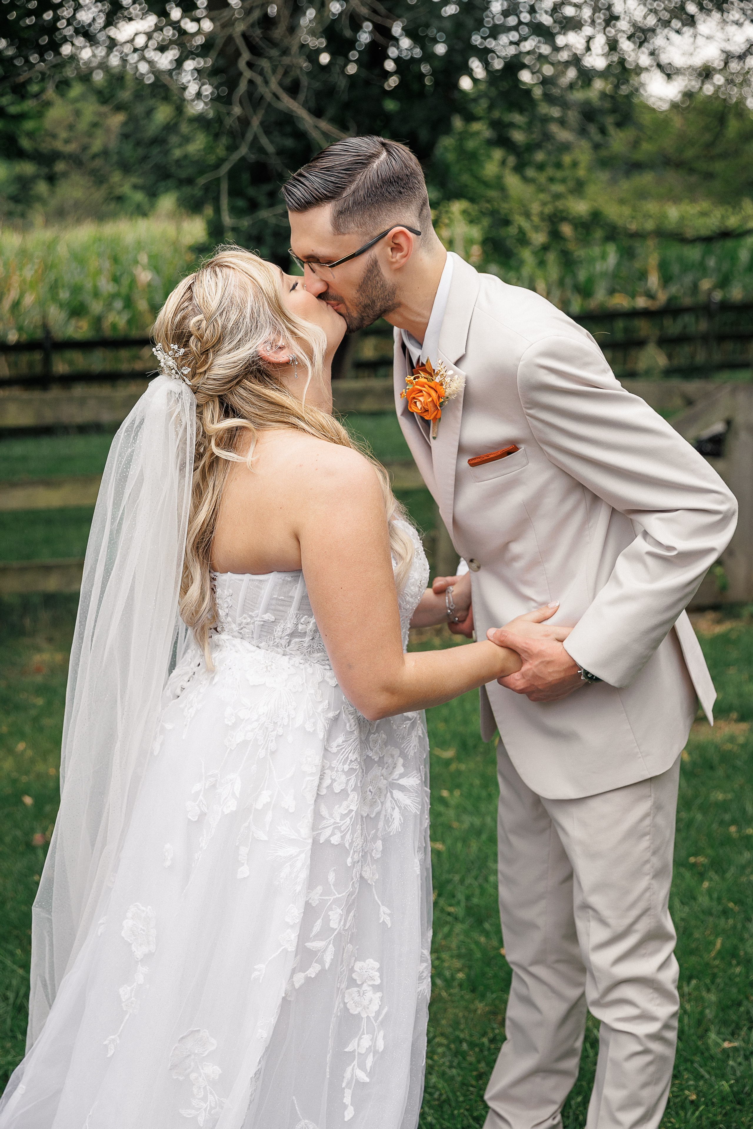Wedding T&B. Family & Wedding Photographer in Schuylkill County, PA. Inna Nairn